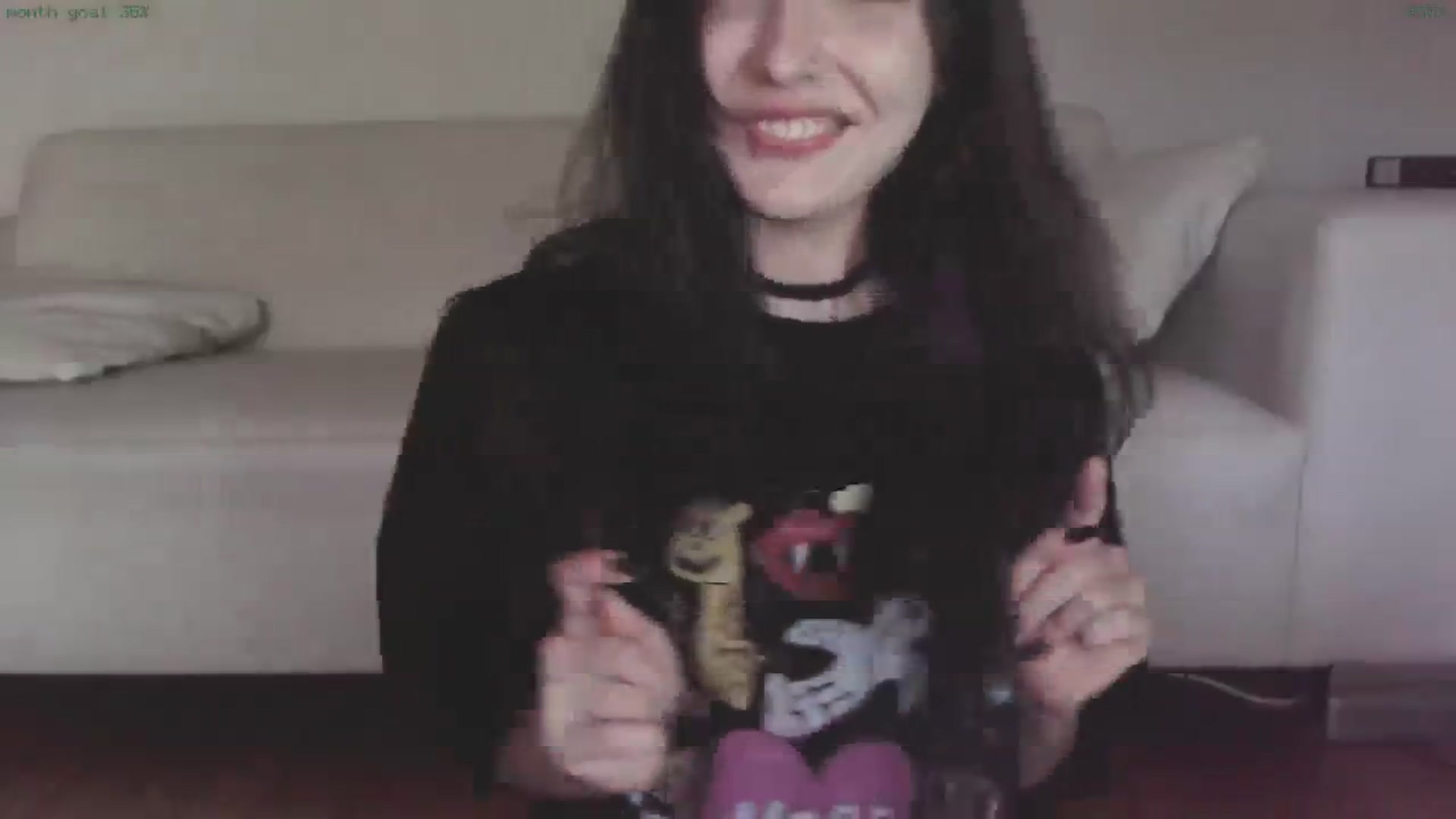 Gallery image thumbnail from RoomToAvoid's myfreecams stream on, 04/23/2025, 08:52 image 4 of 20