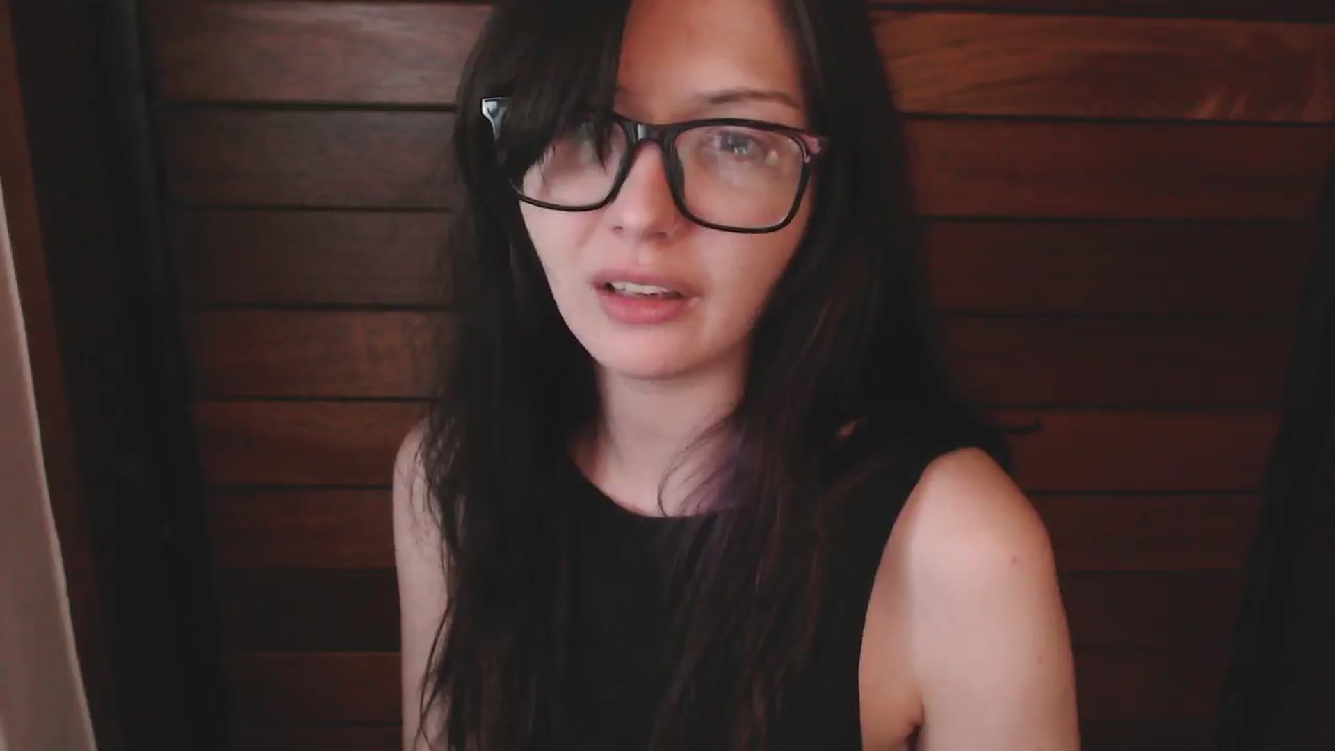 Gallery image thumbnail from RoomToAvoid's myfreecams stream on, 04/28/2025, 11:10 image 11 of 20