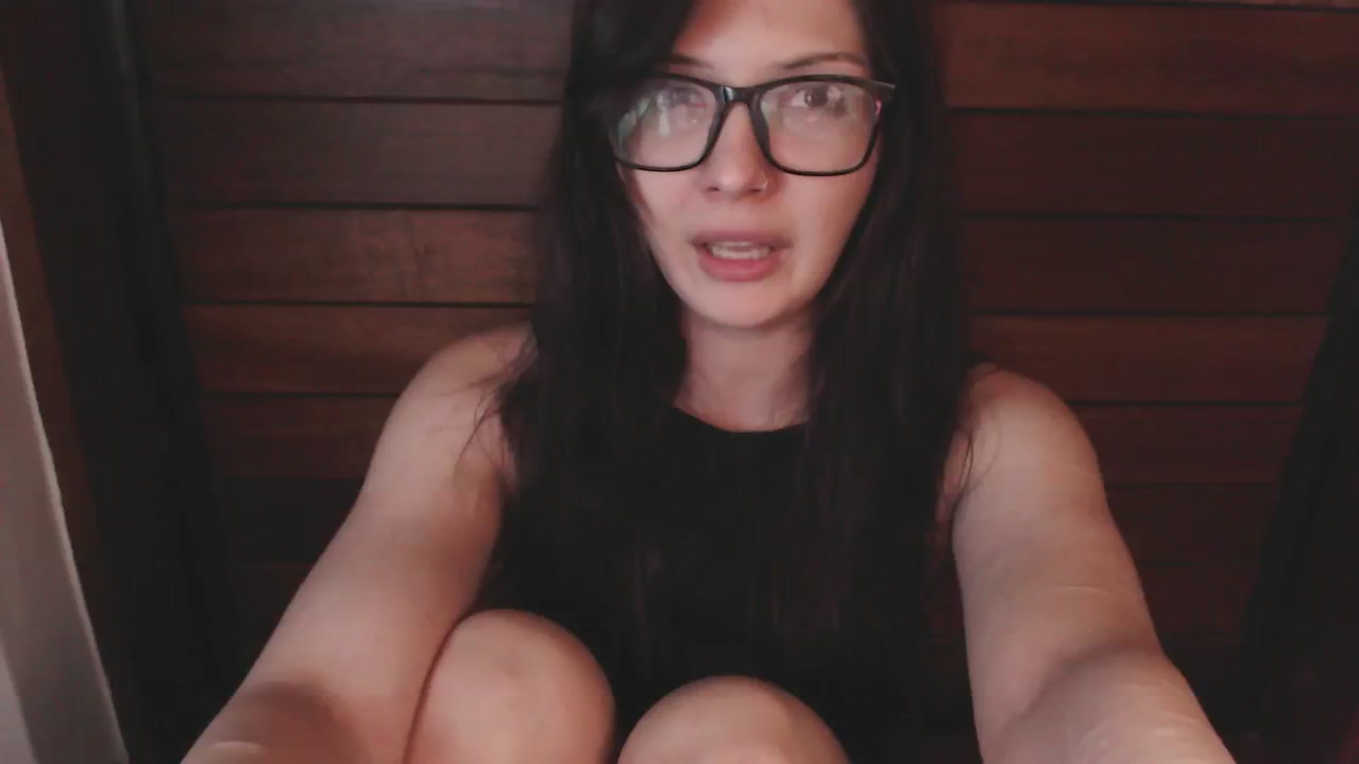 Gallery image thumbnail from RoomToAvoid's myfreecams stream on, 04/28/2025, 11:10 image 5 of 20