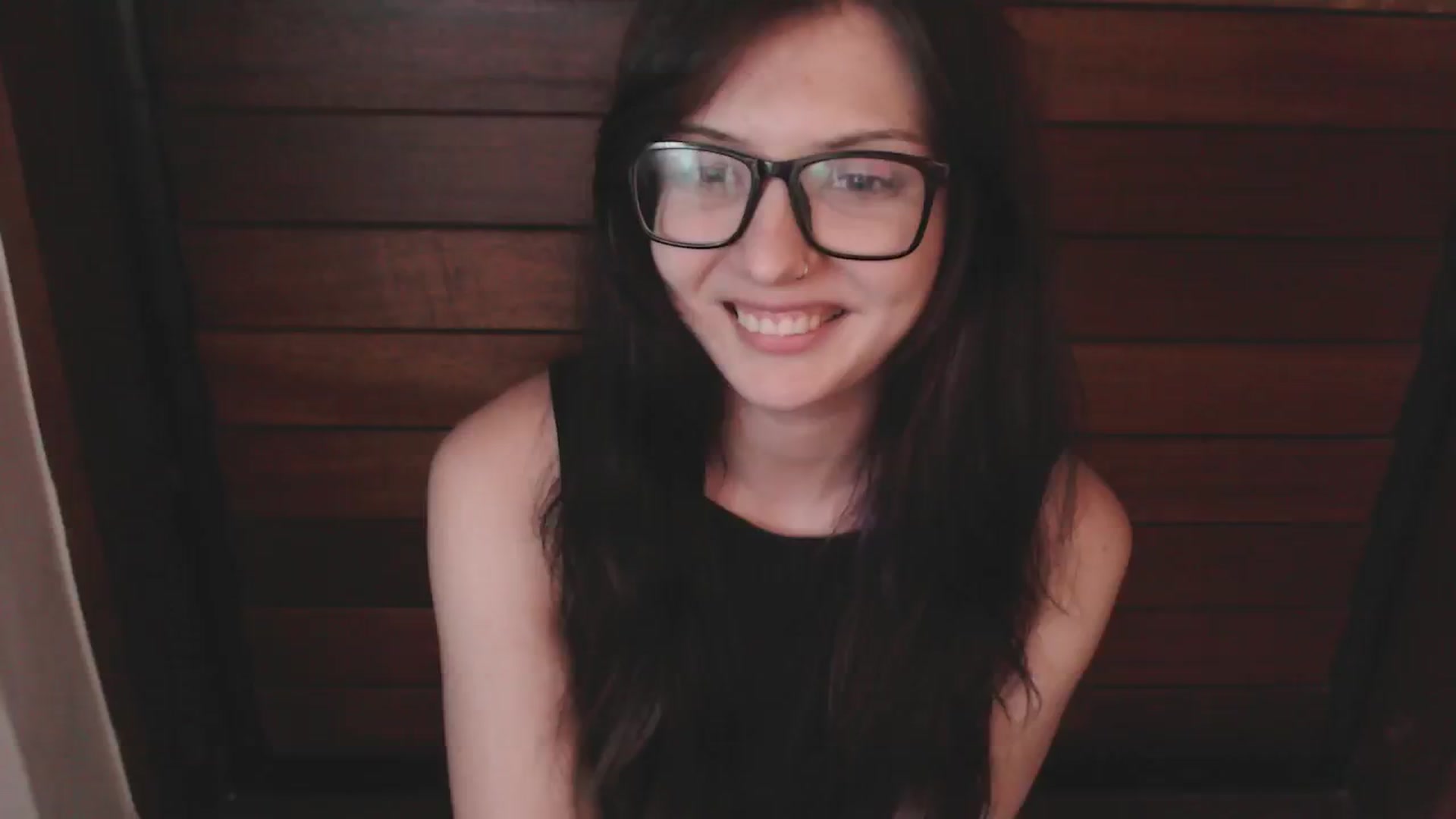 Gallery image thumbnail from RoomToAvoid's myfreecams stream on, 04/28/2025, 11:10 image 4 of 20