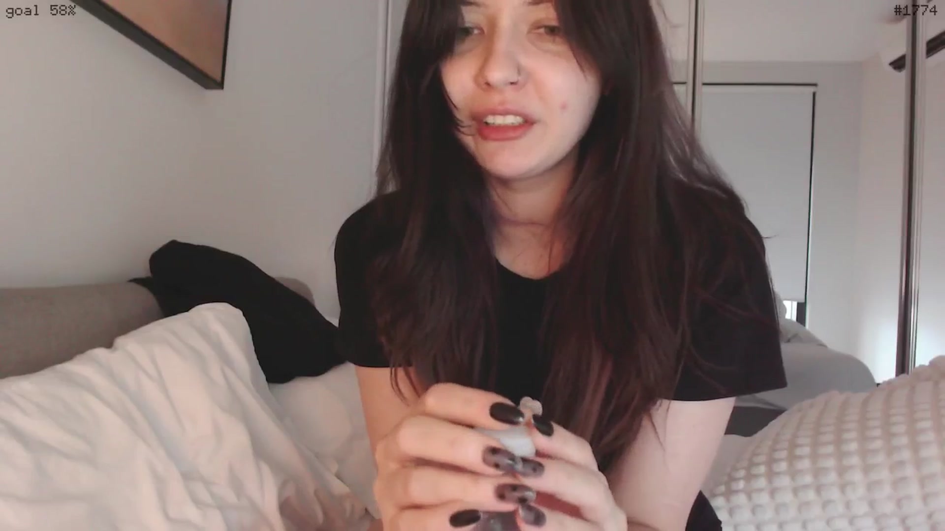 Gallery image thumbnail from RoomToAvoid's myfreecams stream on, 05/04/2025, 05:24 image 14 of 20