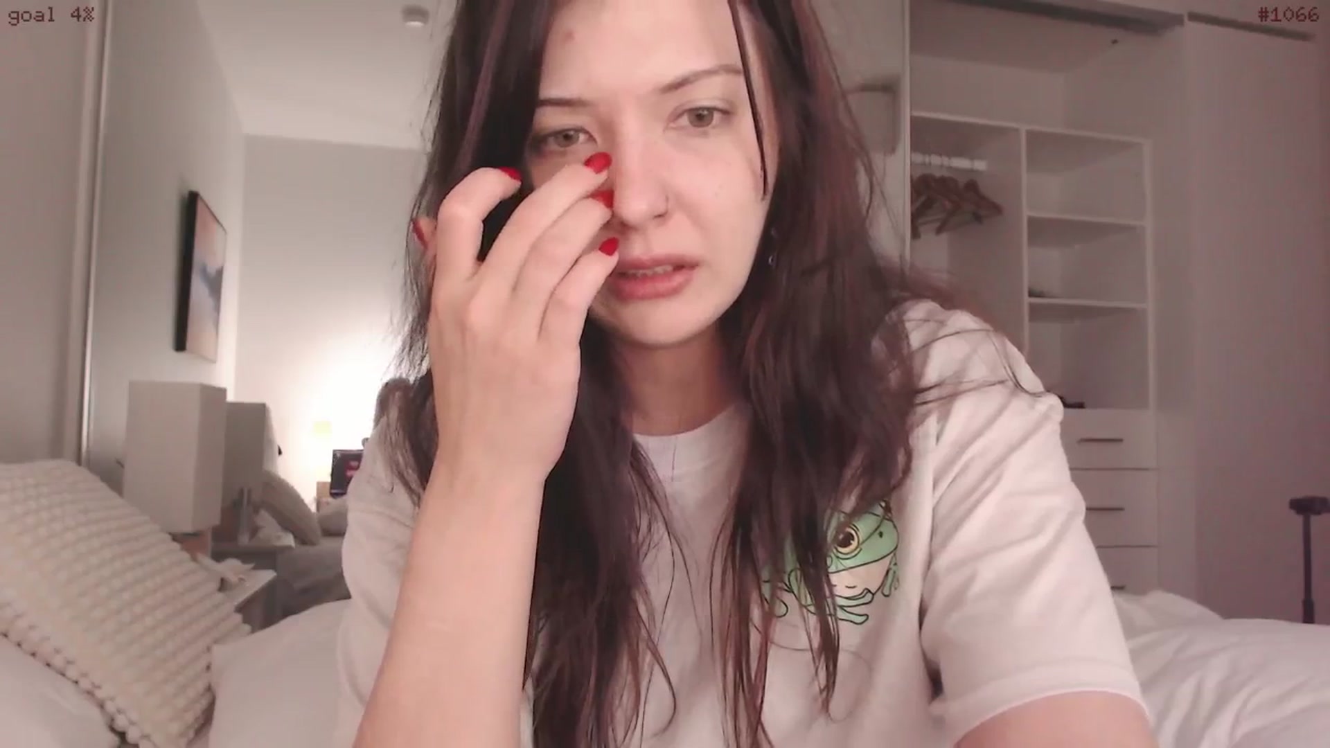 Gallery image thumbnail from RoomToAvoid's myfreecams stream on, 05/08/2025, 04:33 image 6 of 20
