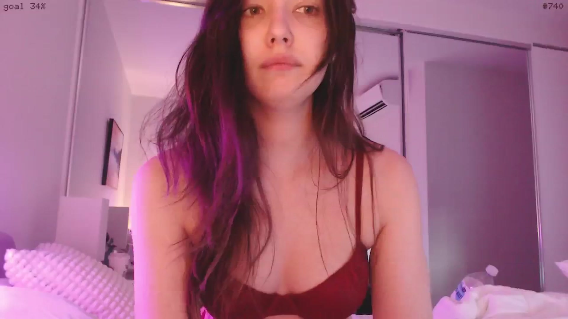 Gallery image thumbnail from RoomToAvoid's myfreecams stream on, 05/08/2025, 08:43 image 3 of 20