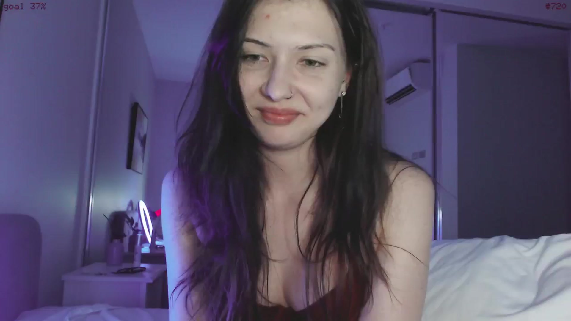 Gallery image thumbnail from RoomToAvoid's myfreecams stream on, 05/08/2025, 08:43 image 10 of 20