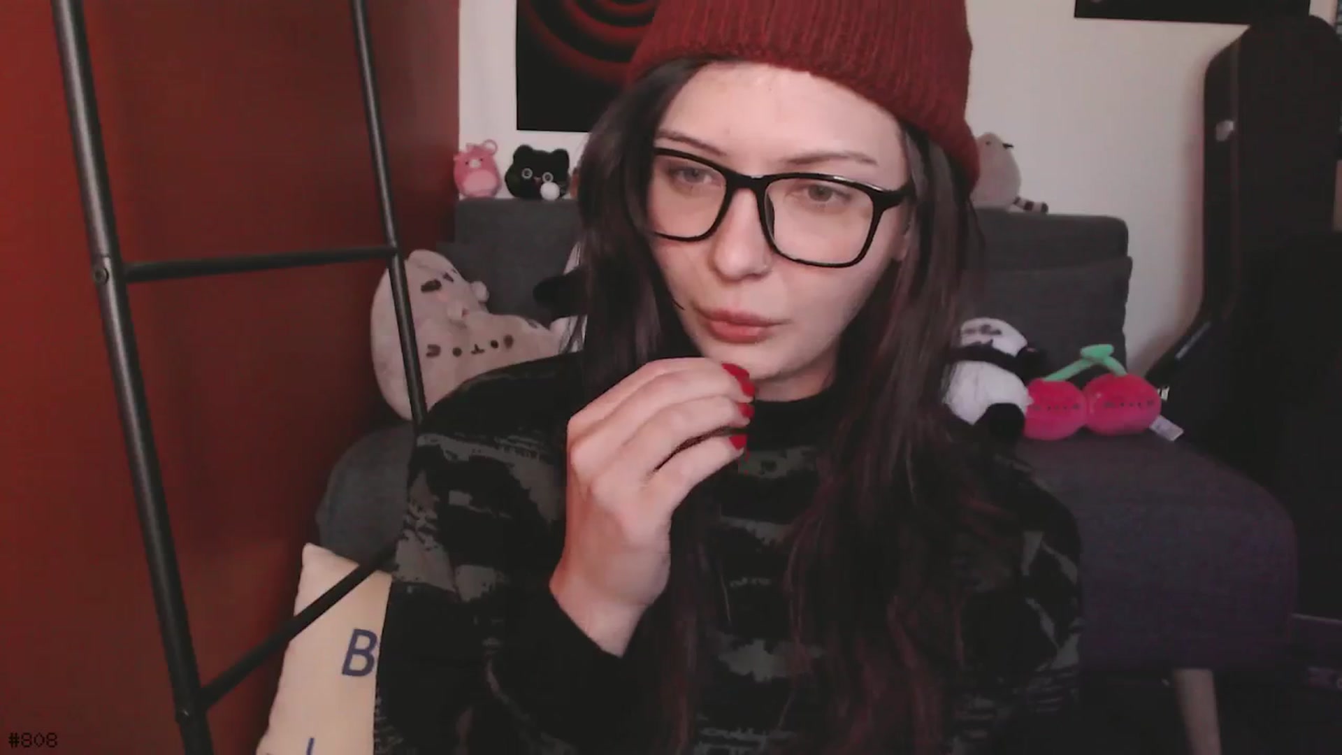 Gallery image thumbnail from RoomToAvoid's myfreecams stream on, 05/11/2025, 06:41 image 6 of 20