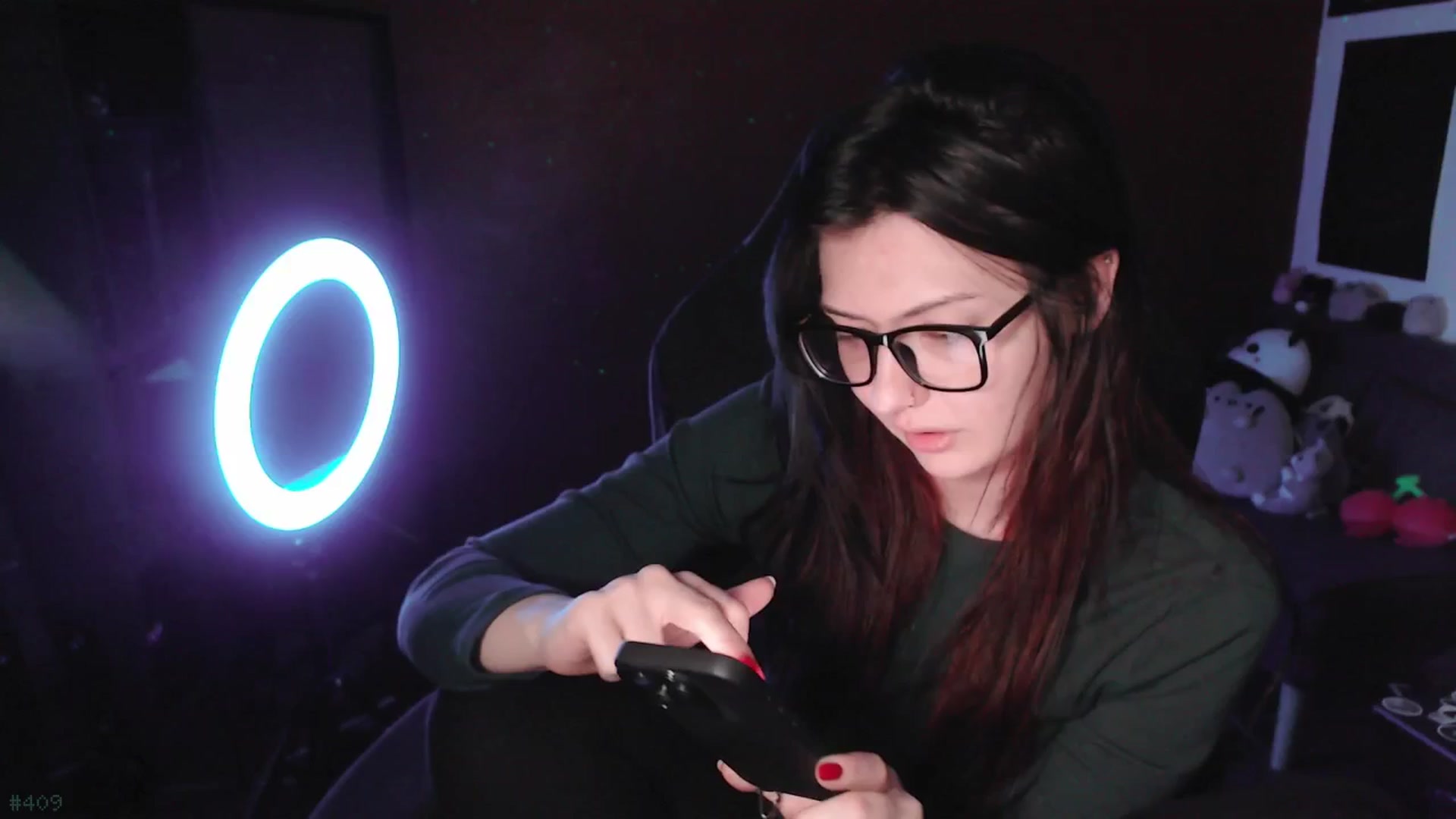 Gallery image thumbnail from RoomToAvoid's myfreecams stream on, 05/13/2025, 05:49 image 20 of 20