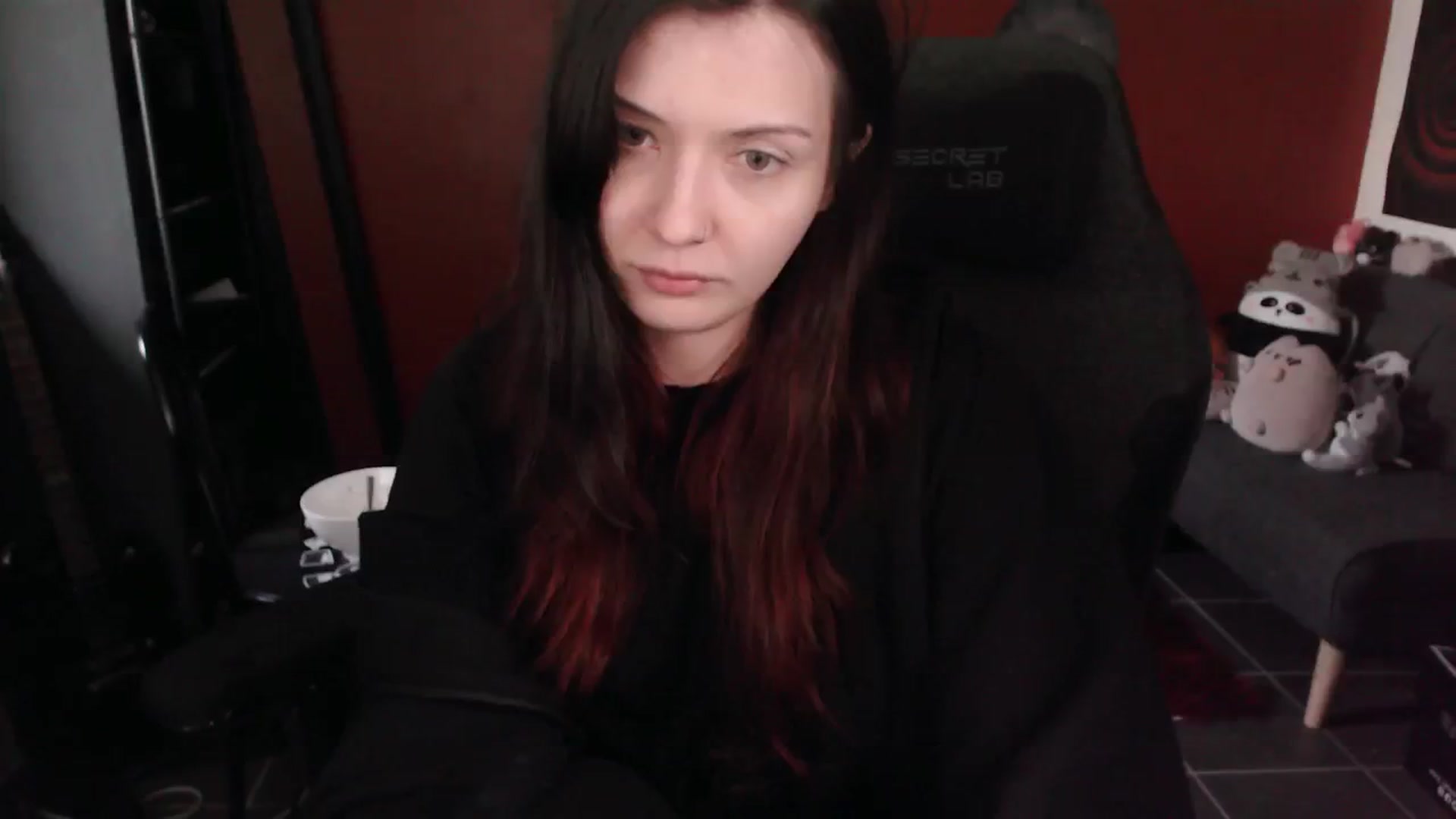 Gallery image thumbnail from RoomToAvoid's myfreecams stream on, 05/18/2025, 07:27 image 17 of 20