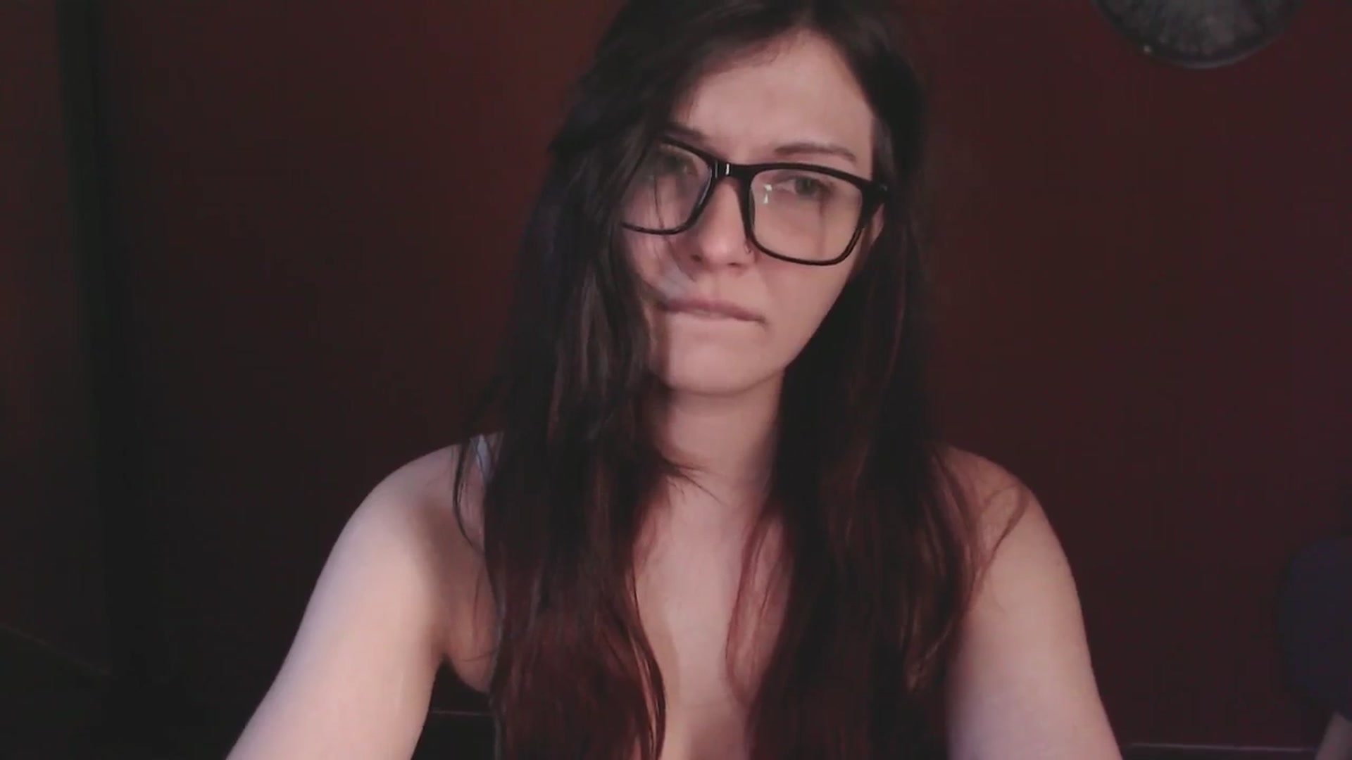 Gallery image thumbnail from RoomToAvoid's myfreecams stream on, 05/20/2025, 01:48 image 20 of 20