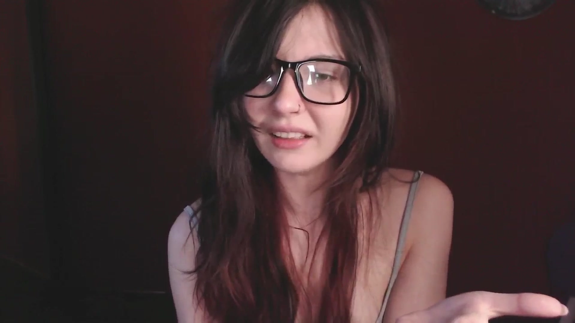 Gallery image thumbnail from RoomToAvoid's myfreecams stream on, 05/20/2025, 01:48 image 12 of 20