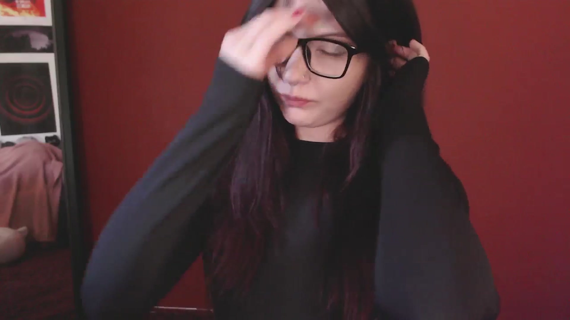 Gallery image thumbnail from RoomToAvoid's myfreecams stream on, 05/25/2025, 04:26 image 14 of 20