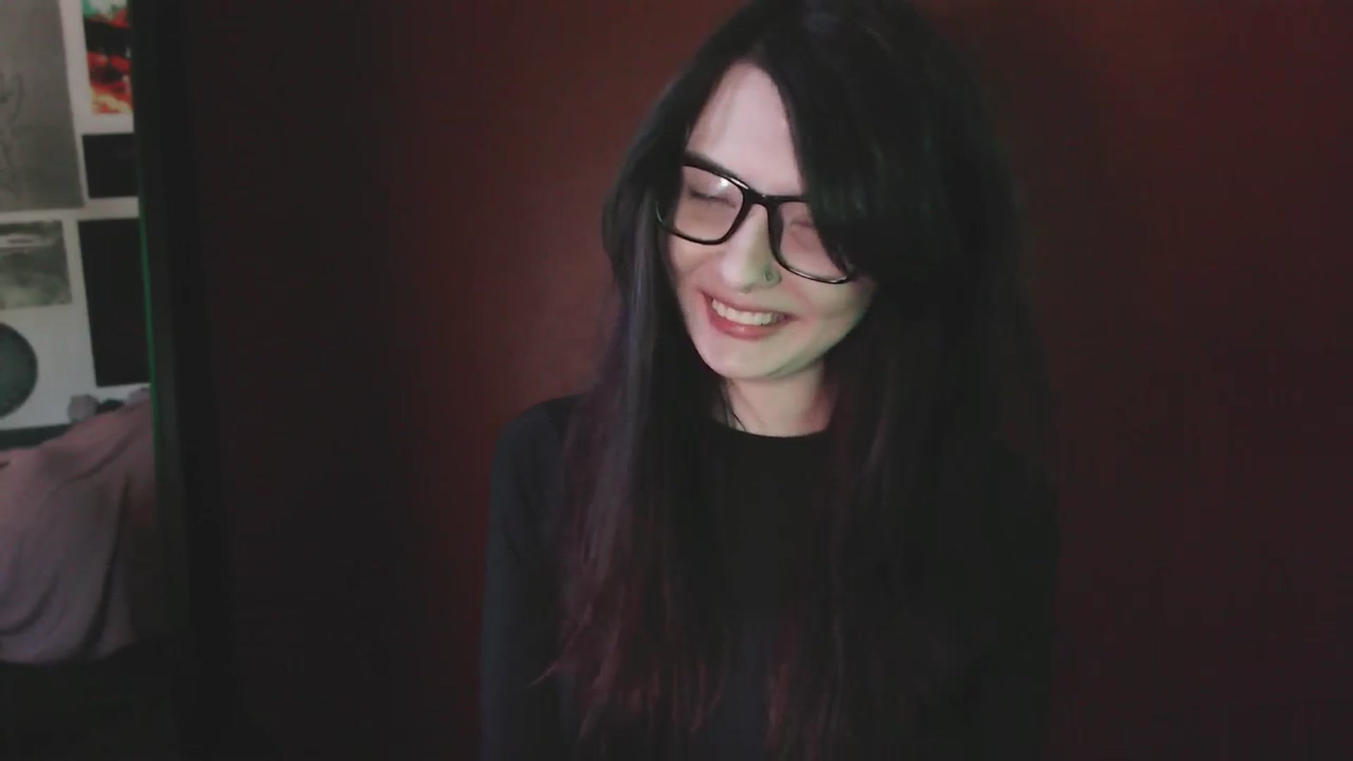 Gallery image thumbnail from RoomToAvoid's myfreecams stream on, 05/25/2025, 04:26 image 7 of 20