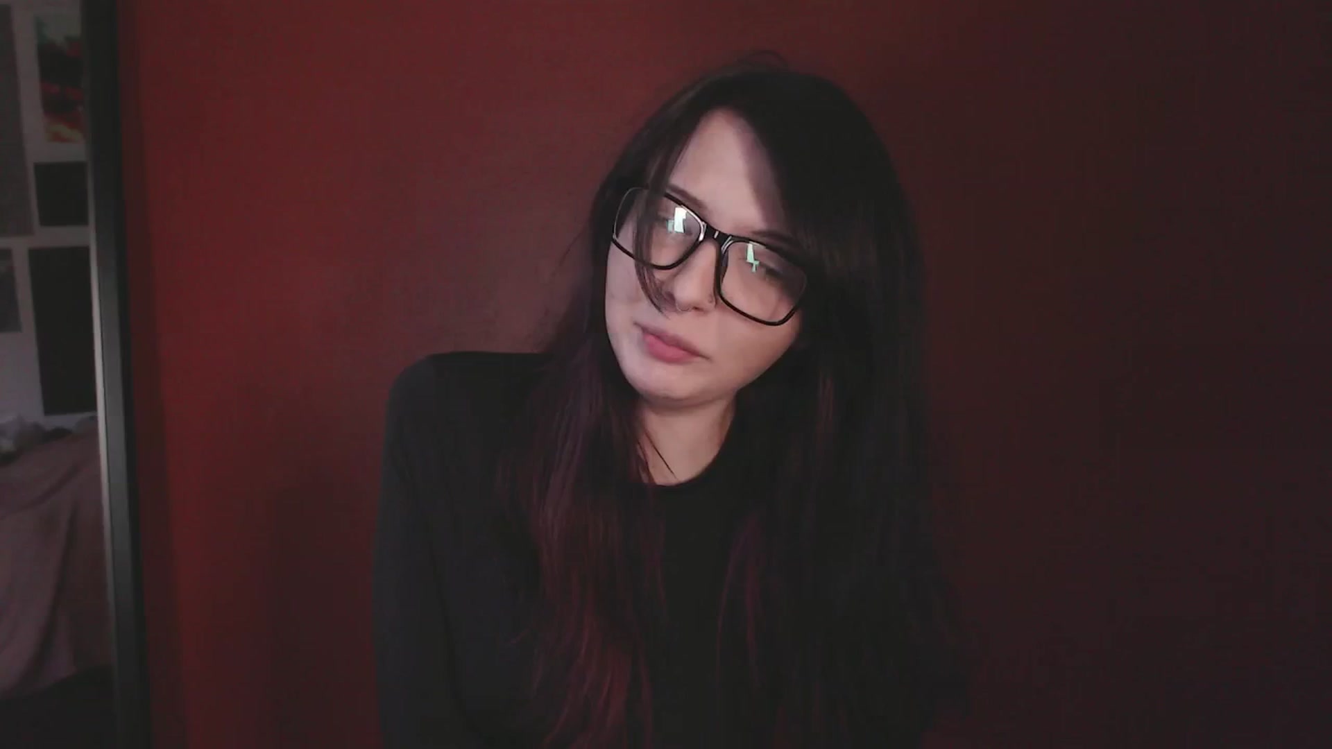 Gallery image thumbnail from RoomToAvoid's myfreecams stream on, 05/25/2025, 04:26 image 2 of 20