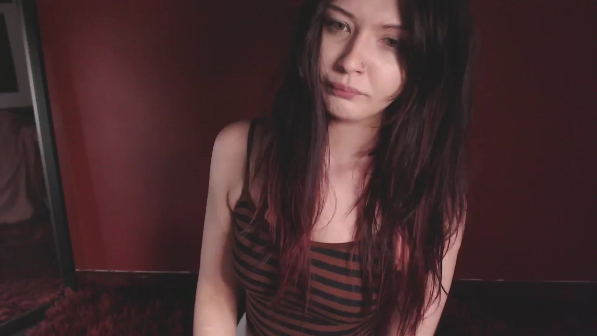 Gallery image thumbnail from RoomToAvoid's myfreecams stream on, 05/26/2025, 04:31 image 5 of 20