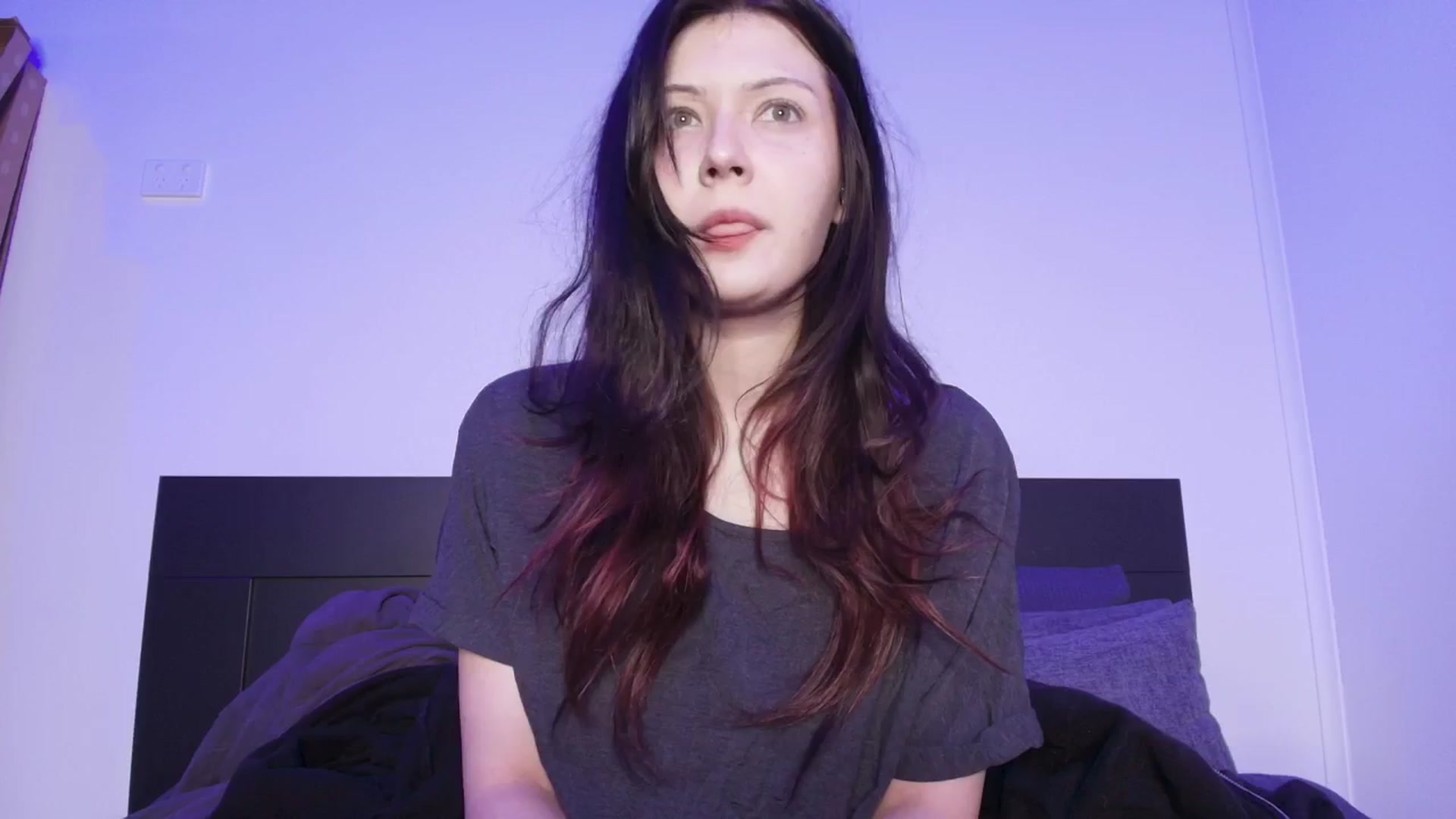 Gallery image thumbnail from RoomToAvoid's myfreecams stream on, 06/24/2025, 24:02 image 2 of 20