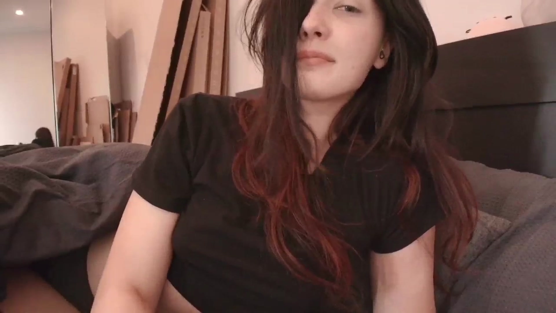 Gallery image thumbnail from RoomToAvoid's myfreecams stream on, 06/27/2025, 07:08 image 2 of 20