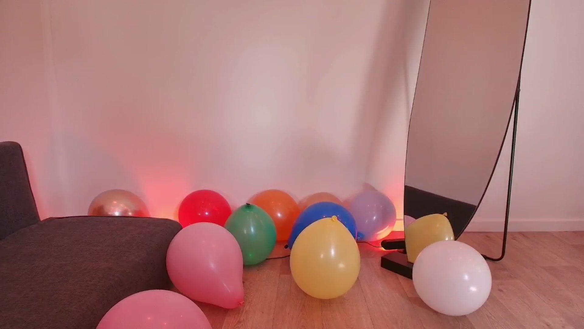 Gallery image thumbnail from RoomToAvoid's myfreecams stream on, 07/20/2025, 04:50 image 5 of 20
