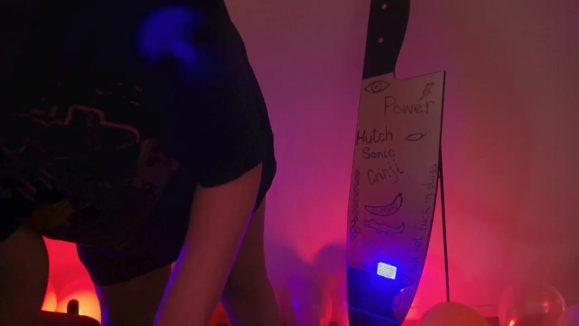 Gallery image thumbnail from RoomToAvoid's myfreecams stream on, 07/23/2025, 05:34 image 5 of 20
