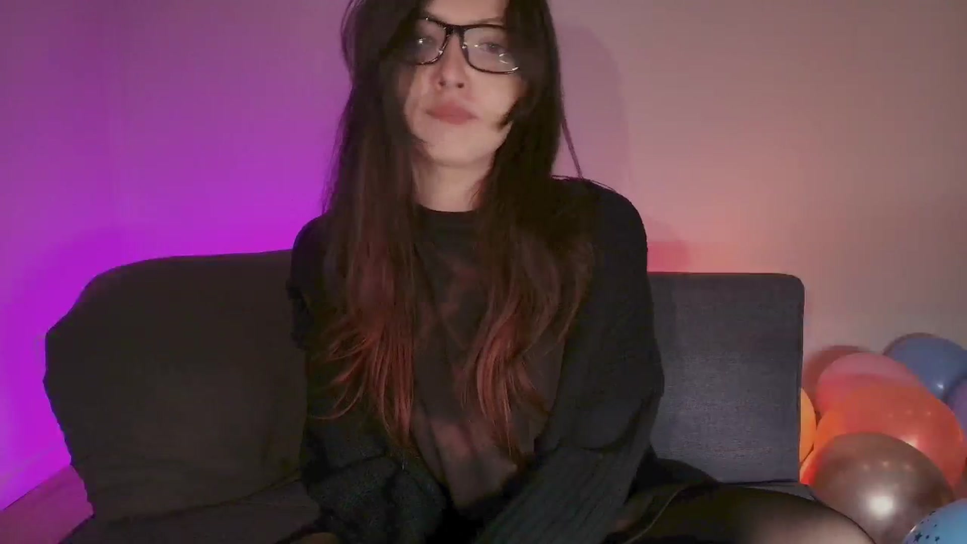 Gallery image thumbnail from RoomToAvoid's myfreecams stream on, 07/27/2025, 07:10 image 4 of 20