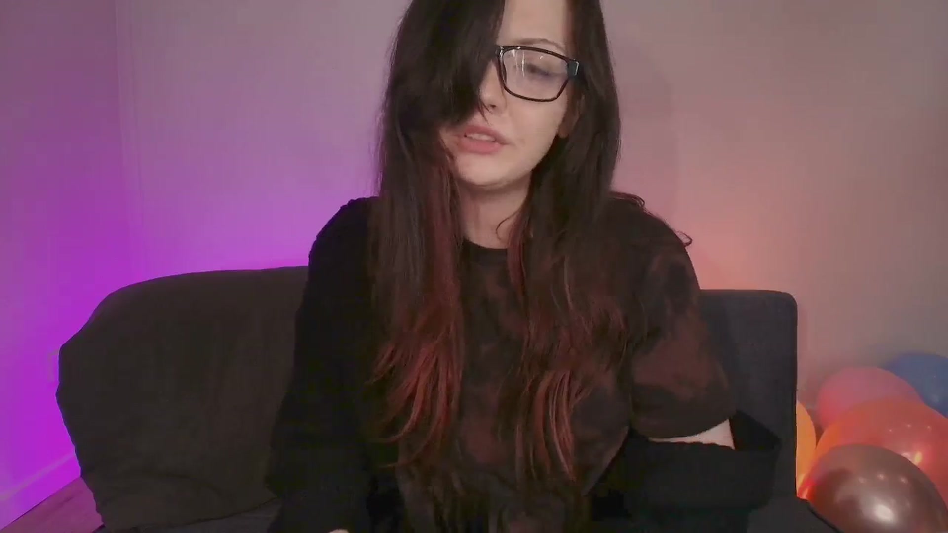 Gallery image thumbnail from RoomToAvoid's myfreecams stream on, 07/27/2025, 07:10 image 3 of 20