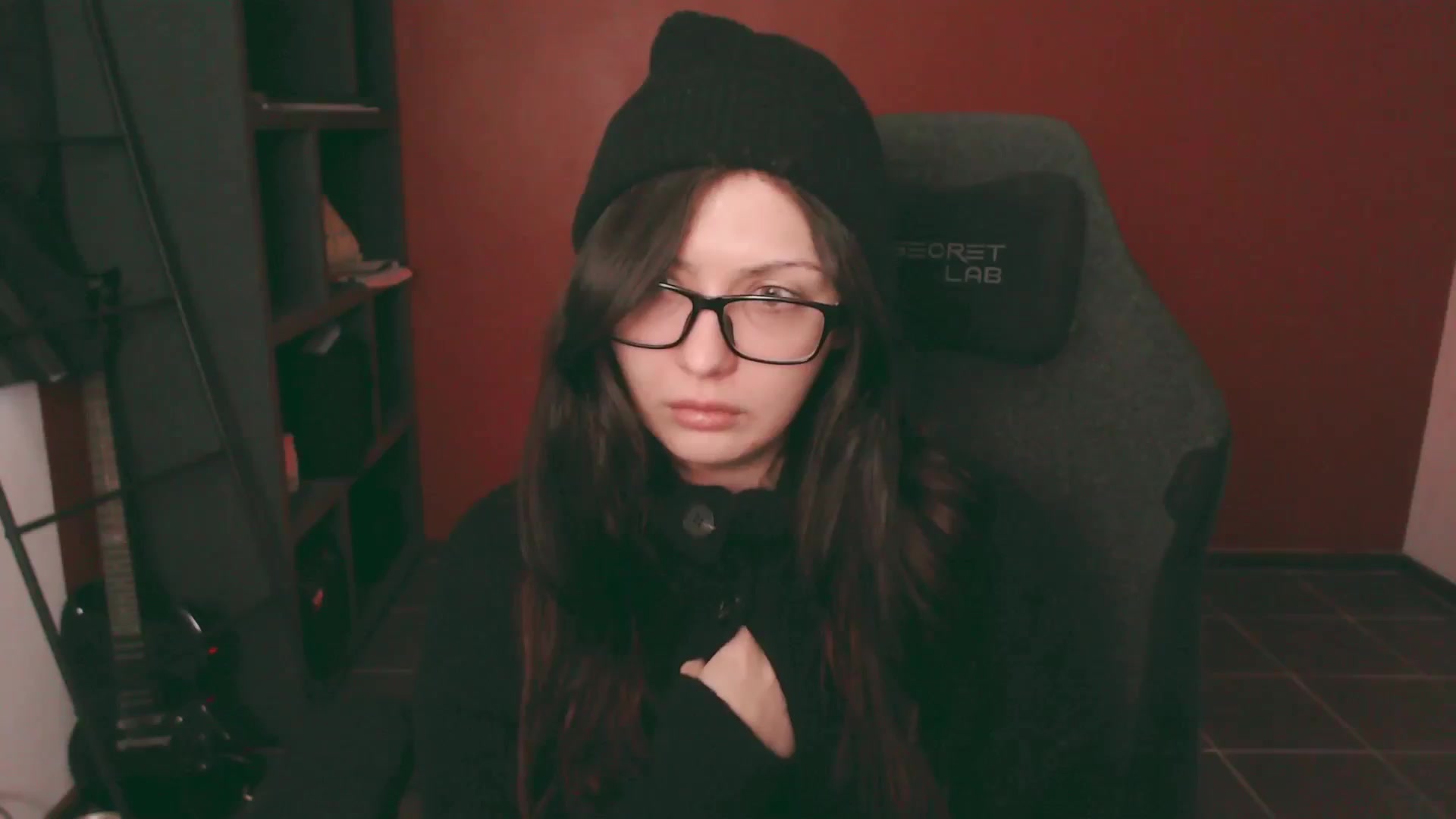 Gallery image thumbnail from RoomToAvoid's myfreecams stream on, 08/04/2025, 04:59 image 20 of 20
