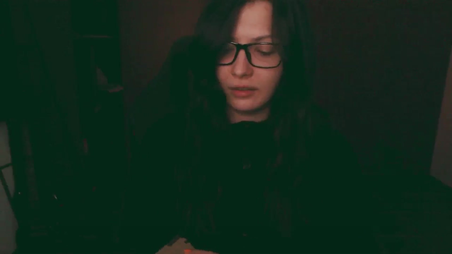Gallery image thumbnail from RoomToAvoid's myfreecams stream on, 08/04/2025, 06:02 image 17 of 20