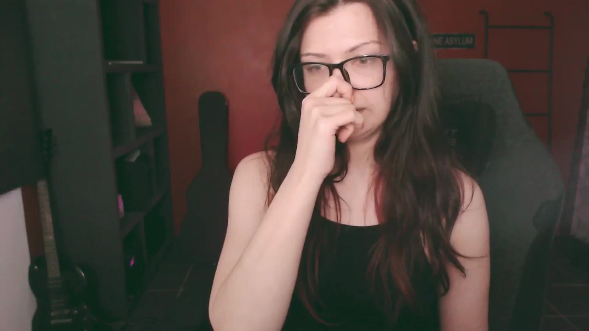 Gallery image thumbnail from RoomToAvoid's myfreecams stream on, 08/08/2025, 06:26 image 3 of 20