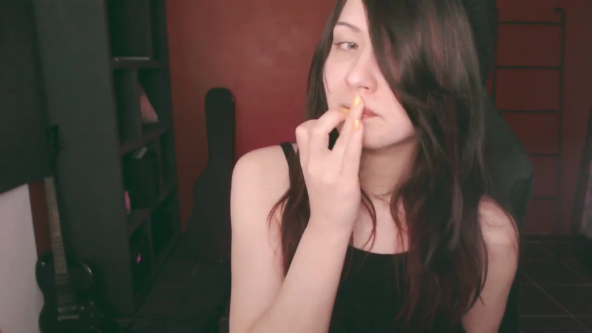 Gallery image thumbnail from RoomToAvoid's myfreecams stream on, 08/08/2025, 06:26 image 4 of 20