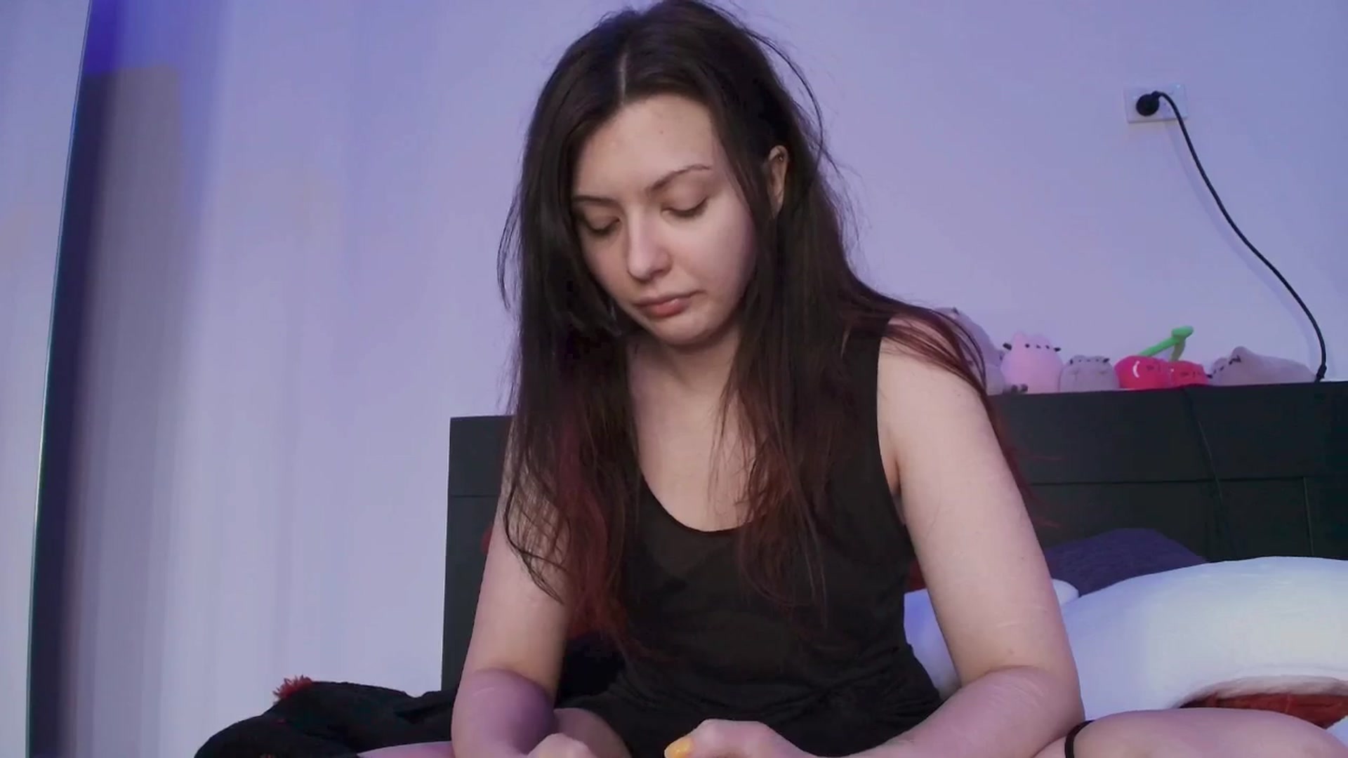Gallery image thumbnail from RoomToAvoid's myfreecams stream on, 08/09/2025, 02:06 image 8 of 20