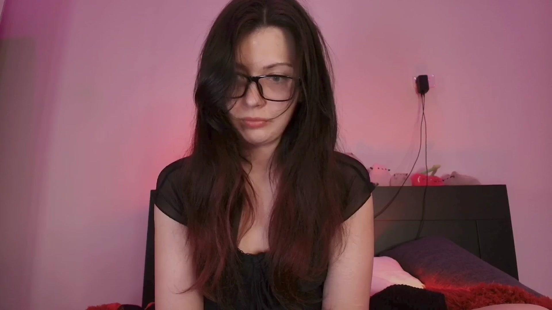 Gallery image thumbnail from RoomToAvoid's myfreecams stream on, 08/10/2025, 06:19 image 2 of 20
