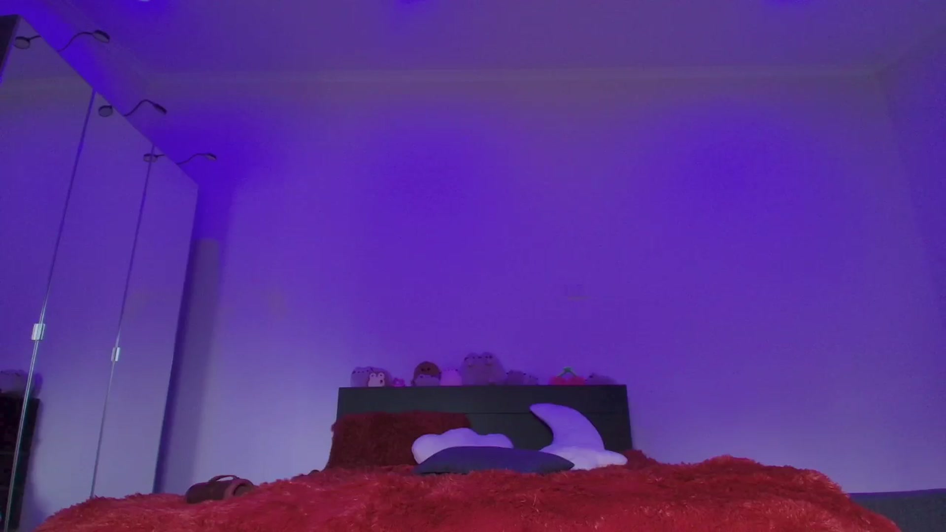 Gallery image thumbnail from RoomToAvoid's myfreecams stream on, 08/11/2025, 04:37 image 8 of 20
