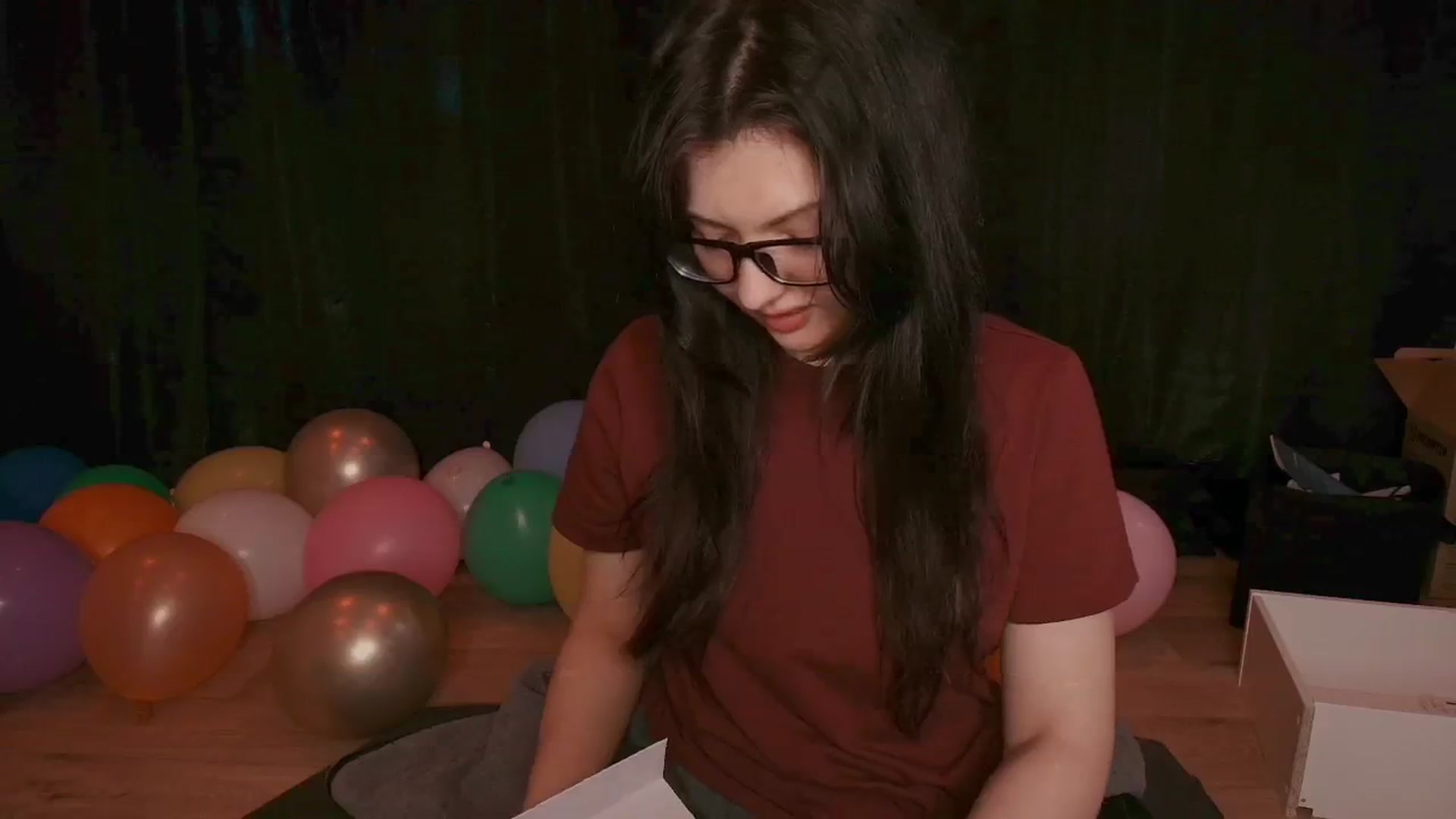 Gallery image thumbnail from RoomToAvoid's myfreecams stream on, 08/14/2025, 02:00 image 11 of 20