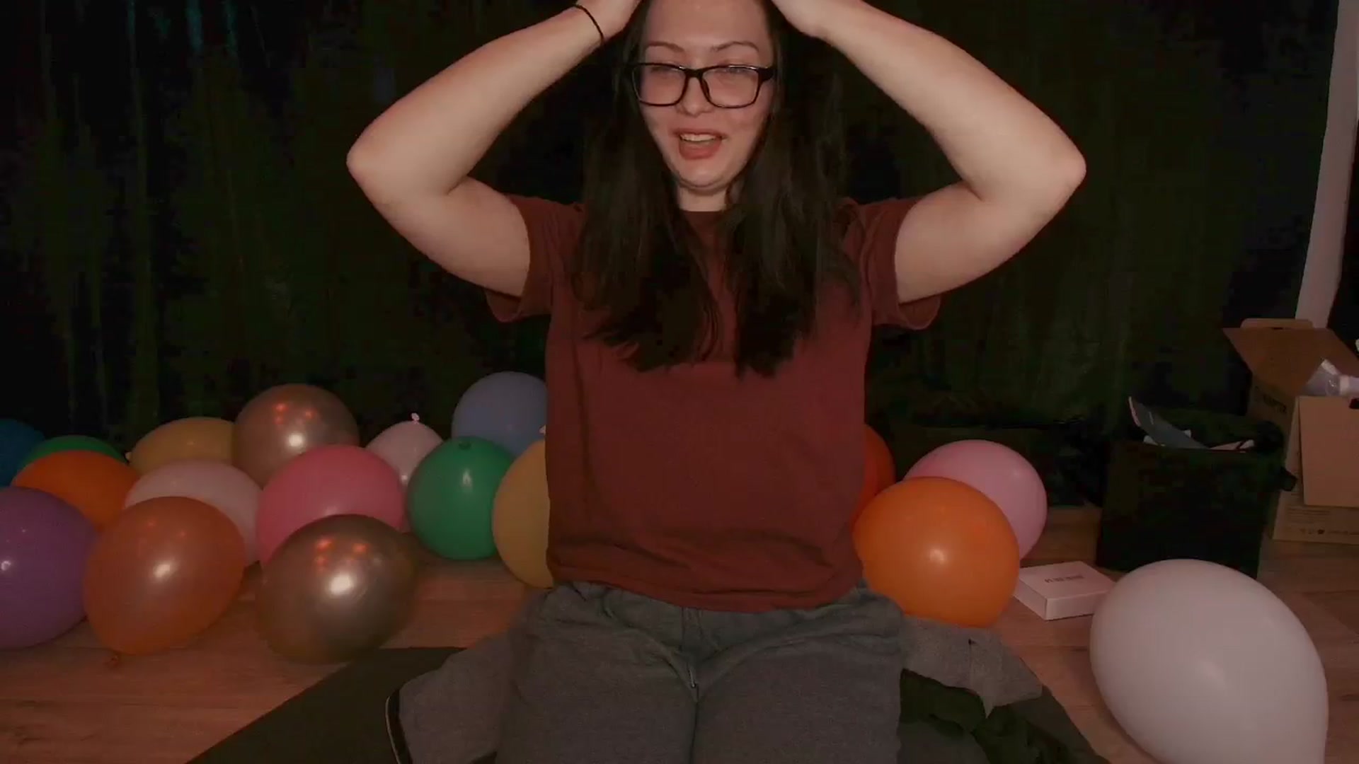 Gallery image thumbnail from RoomToAvoid's myfreecams stream on, 08/14/2025, 02:00 image 13 of 20
