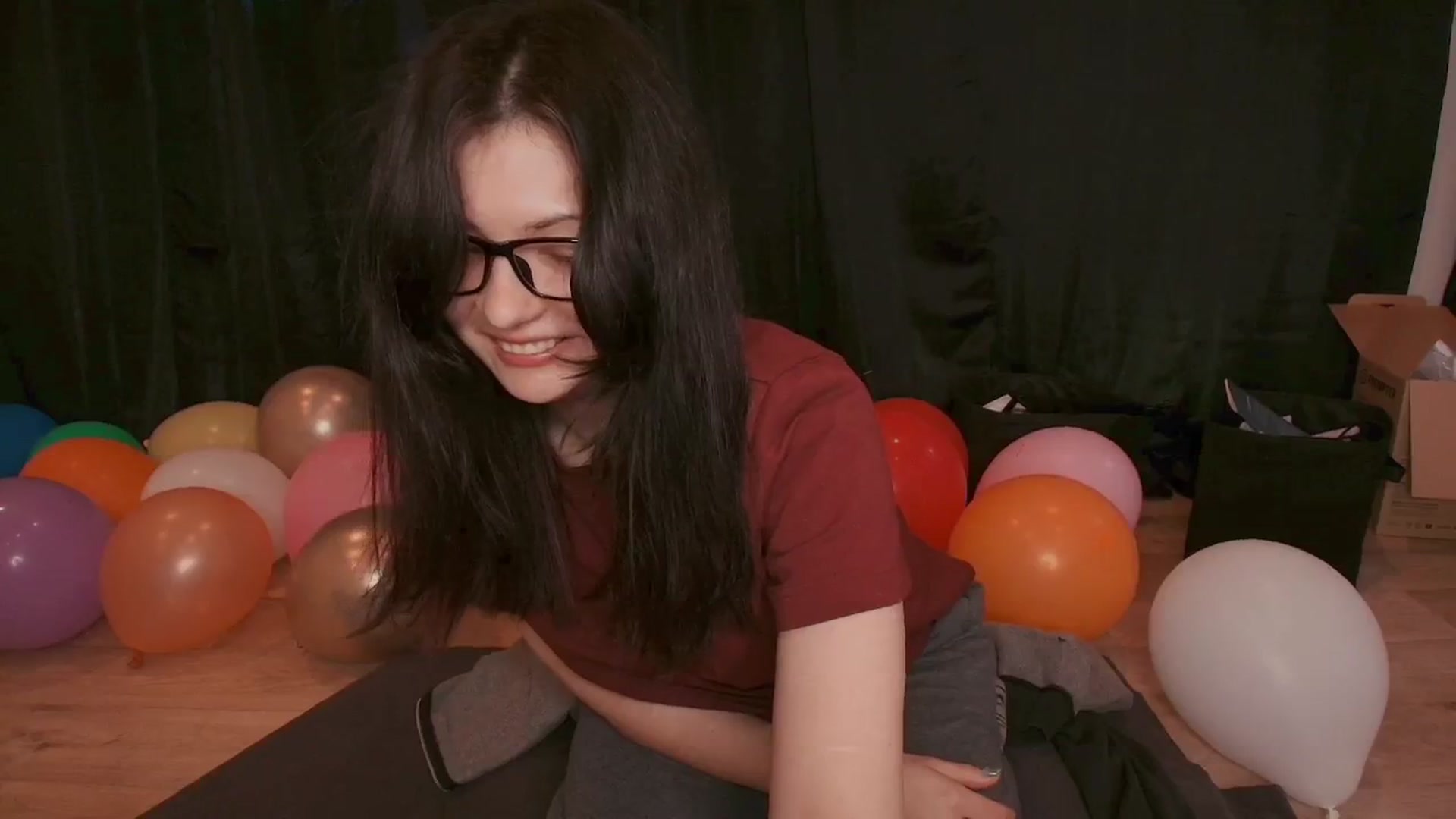 Gallery image thumbnail from RoomToAvoid's myfreecams stream on, 08/14/2025, 02:00 image 15 of 20