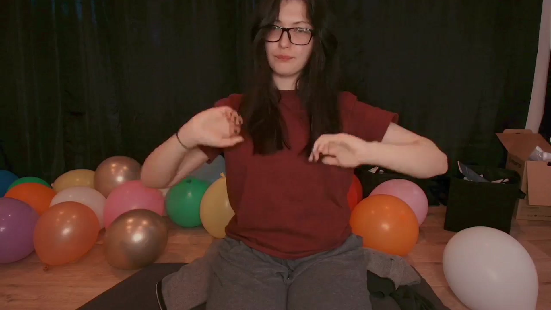 Gallery image thumbnail from RoomToAvoid's myfreecams stream on, 08/14/2025, 02:00 image 14 of 20