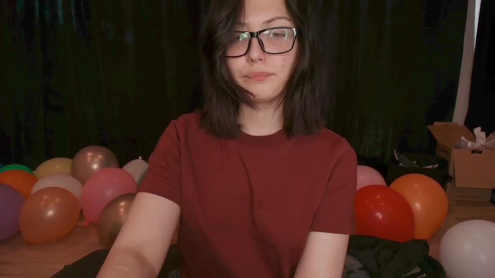 Gallery image thumbnail from RoomToAvoid's myfreecams stream on, 08/14/2025, 04:35 image 10 of 20
