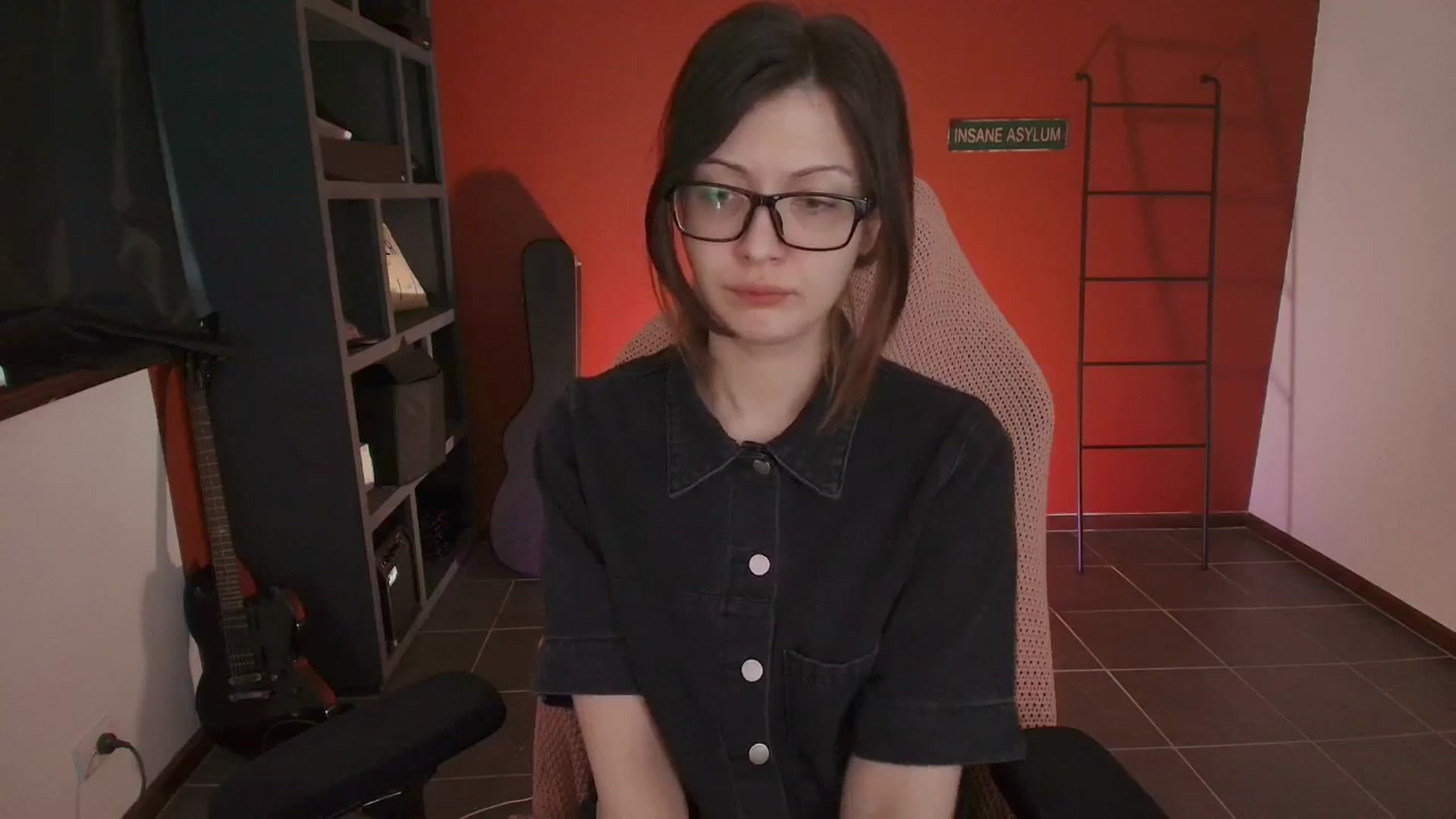 Gallery image thumbnail from RoomToAvoid's myfreecams stream on, 08/29/2025, 24:58 image 3 of 20