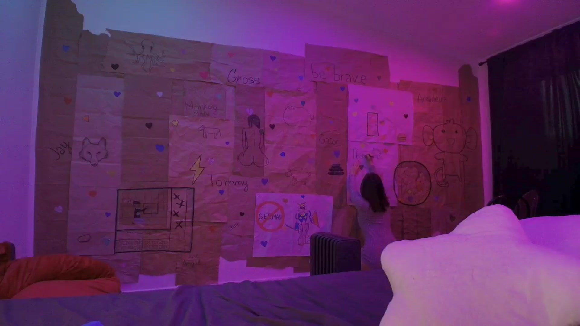Gallery image thumbnail from RoomToAvoid's myfreecams stream on, 08/31/2025, 05:34 image 2 of 20
