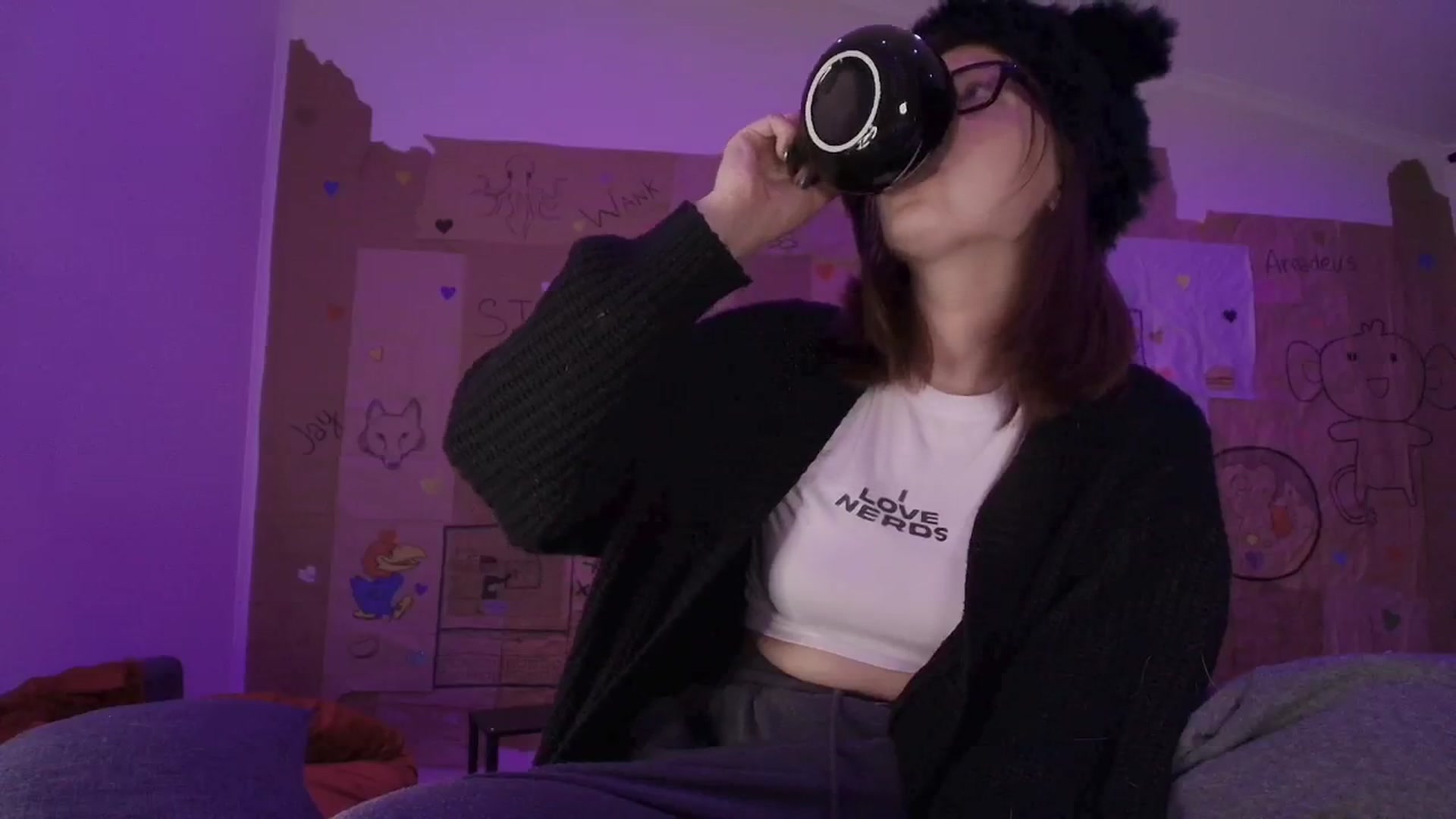 Gallery image thumbnail from RoomToAvoid's myfreecams stream on, 08/31/2025, 07:13 image 14 of 20