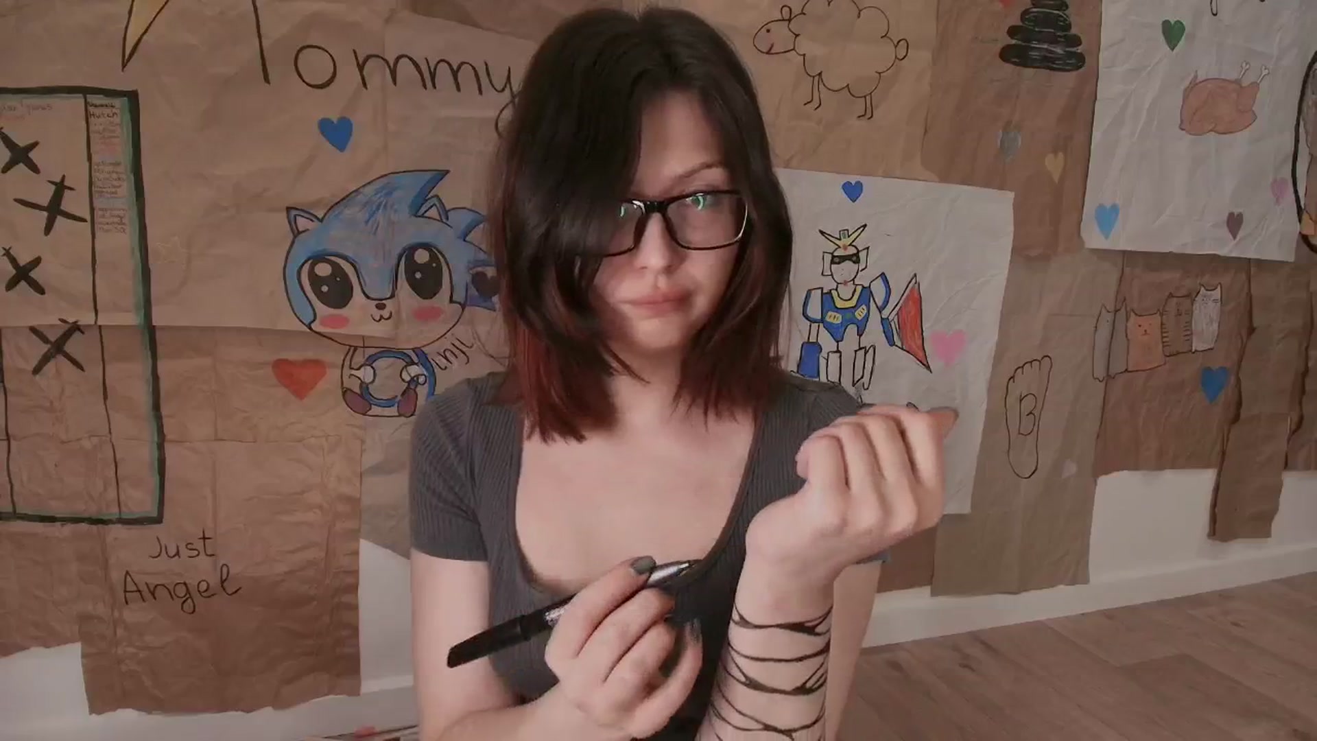 Gallery image thumbnail from RoomToAvoid's myfreecams stream on, 09/02/2025, 06:27 image 12 of 20