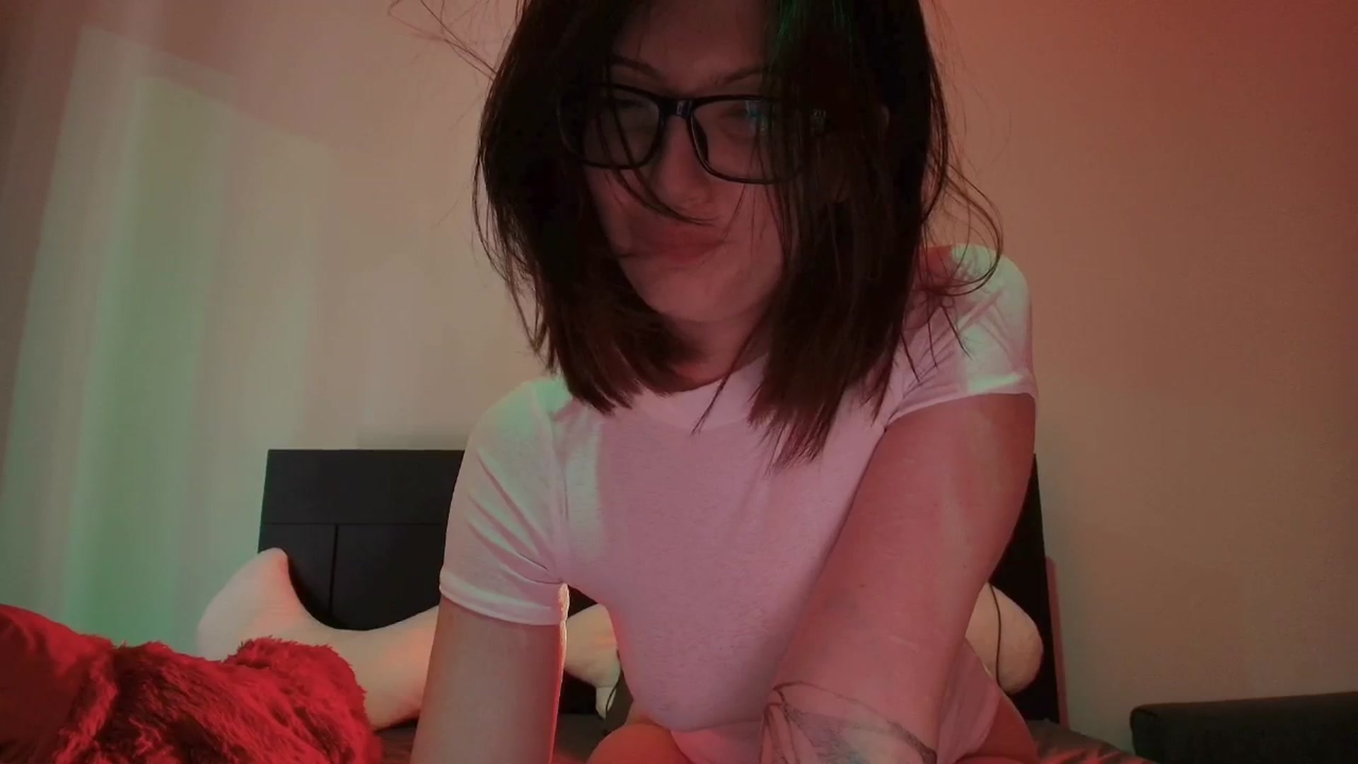 Gallery image thumbnail from RoomToAvoid's myfreecams stream on, 09/03/2025, 24:01 image 12 of 20