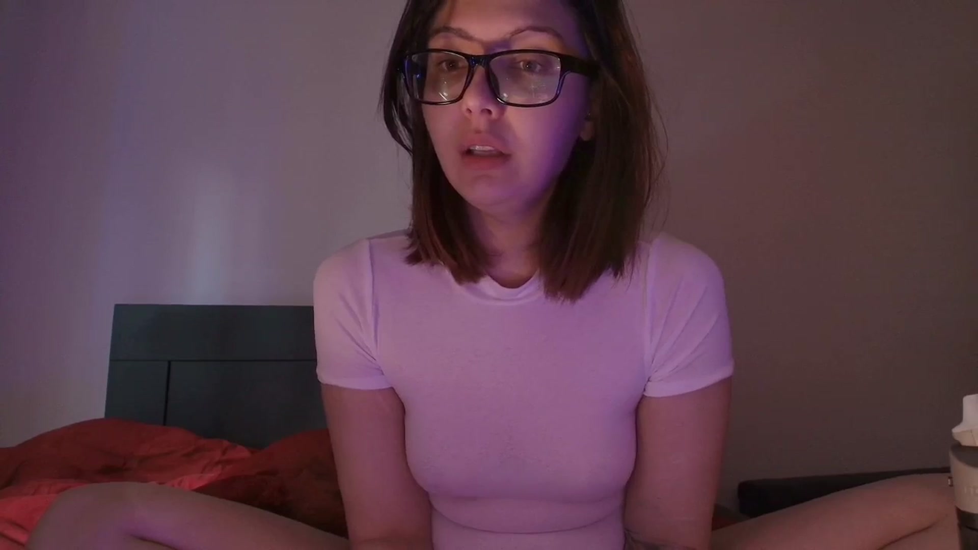 Gallery image thumbnail from RoomToAvoid's myfreecams stream on, 09/03/2025, 03:01 image 9 of 20