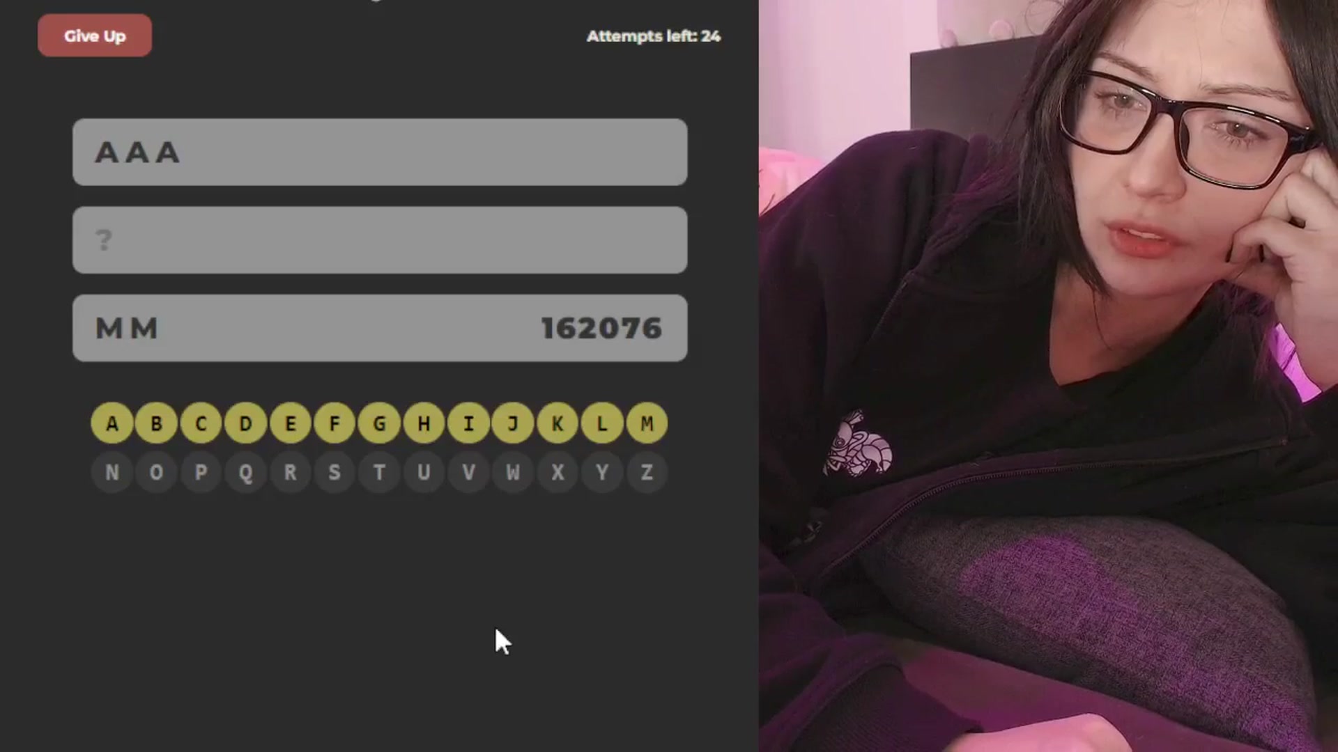 Gallery image thumbnail from RoomToAvoid's myfreecams stream on, 09/23/2025, 01:11 image 16 of 20