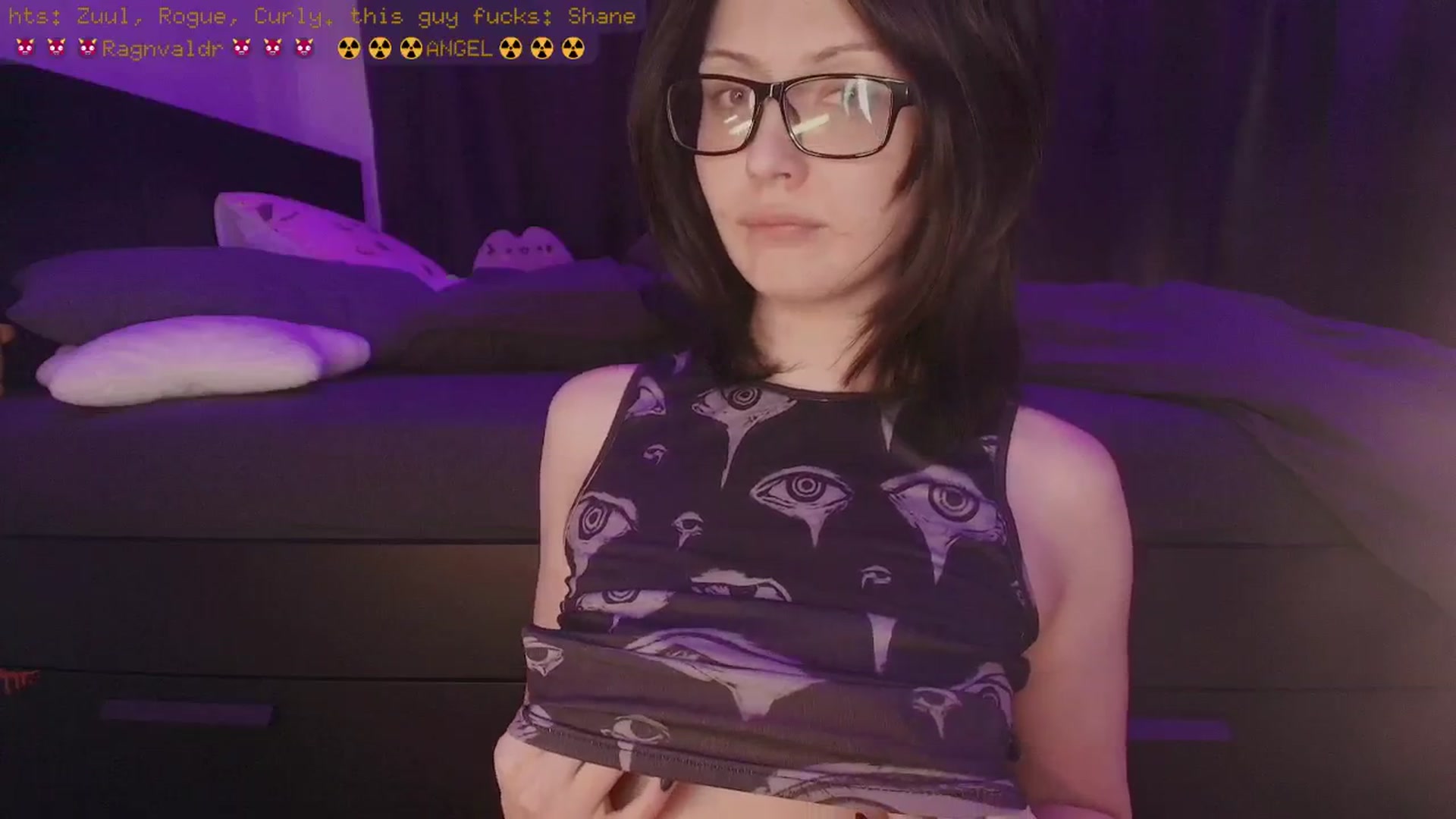 Gallery image thumbnail from RoomToAvoid's myfreecams stream on, 10/10/2025, 05:55 image 18 of 20