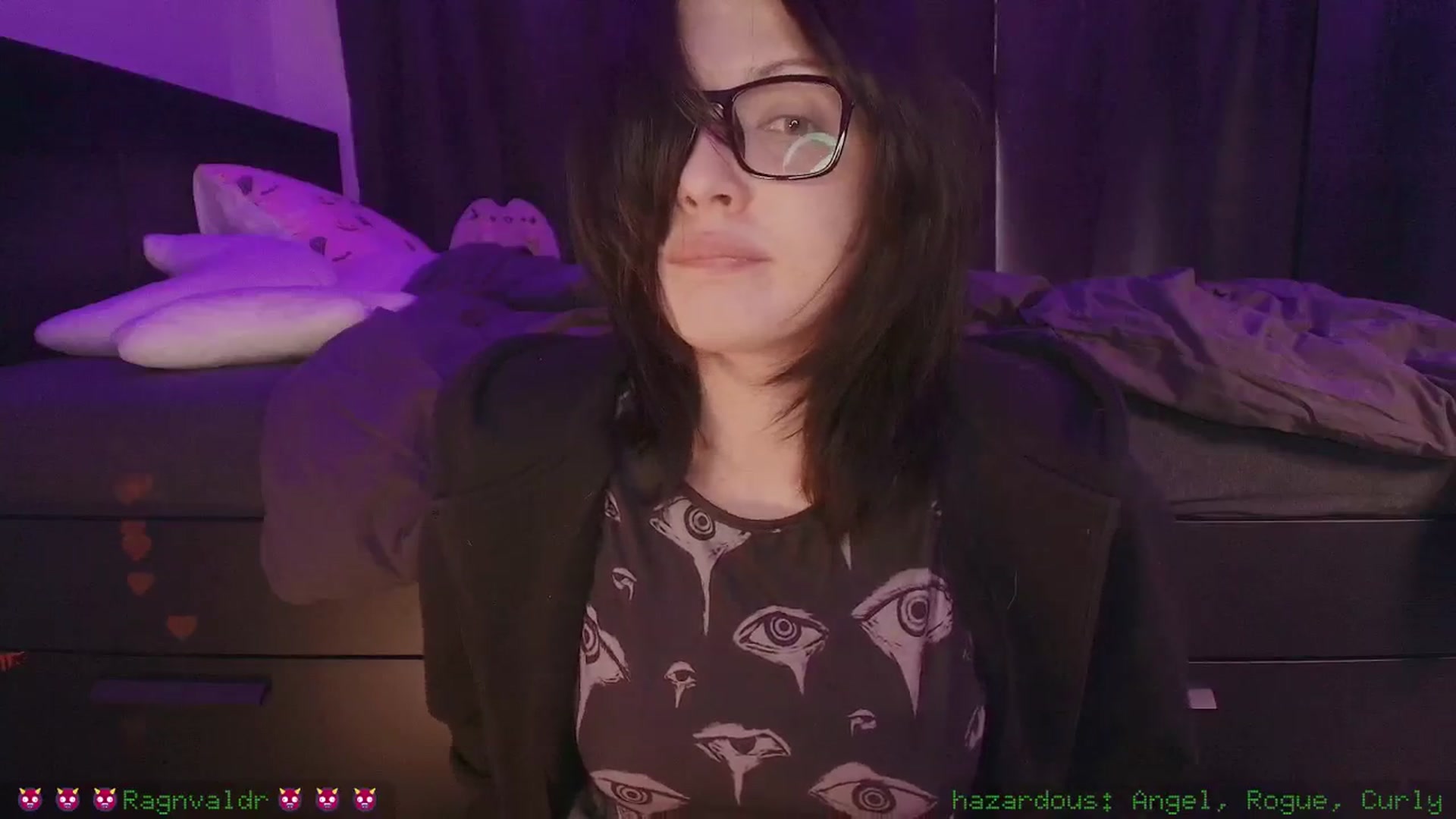Gallery image thumbnail from RoomToAvoid's myfreecams stream on, 10/10/2025, 05:55 image 3 of 20