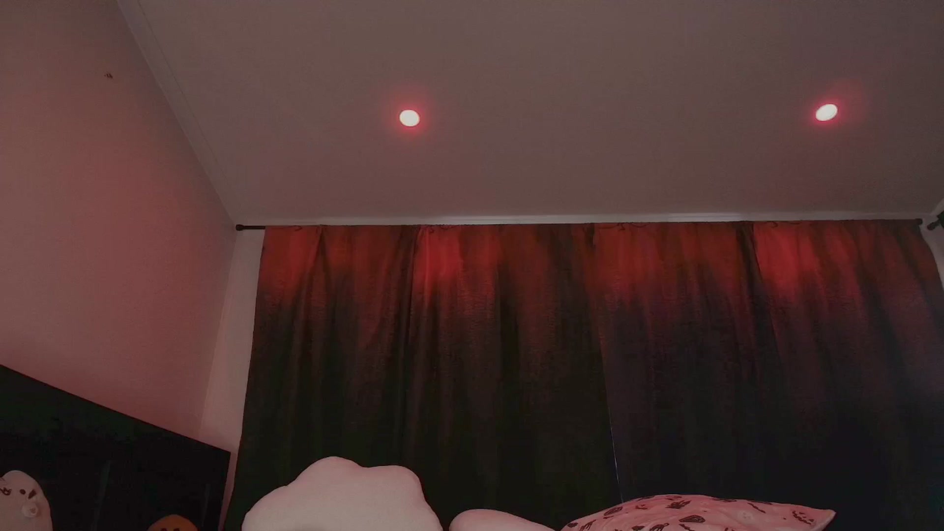 Gallery image thumbnail from RoomToAvoid's myfreecams stream on, 10/12/2025, 05:27 image 1 of 20