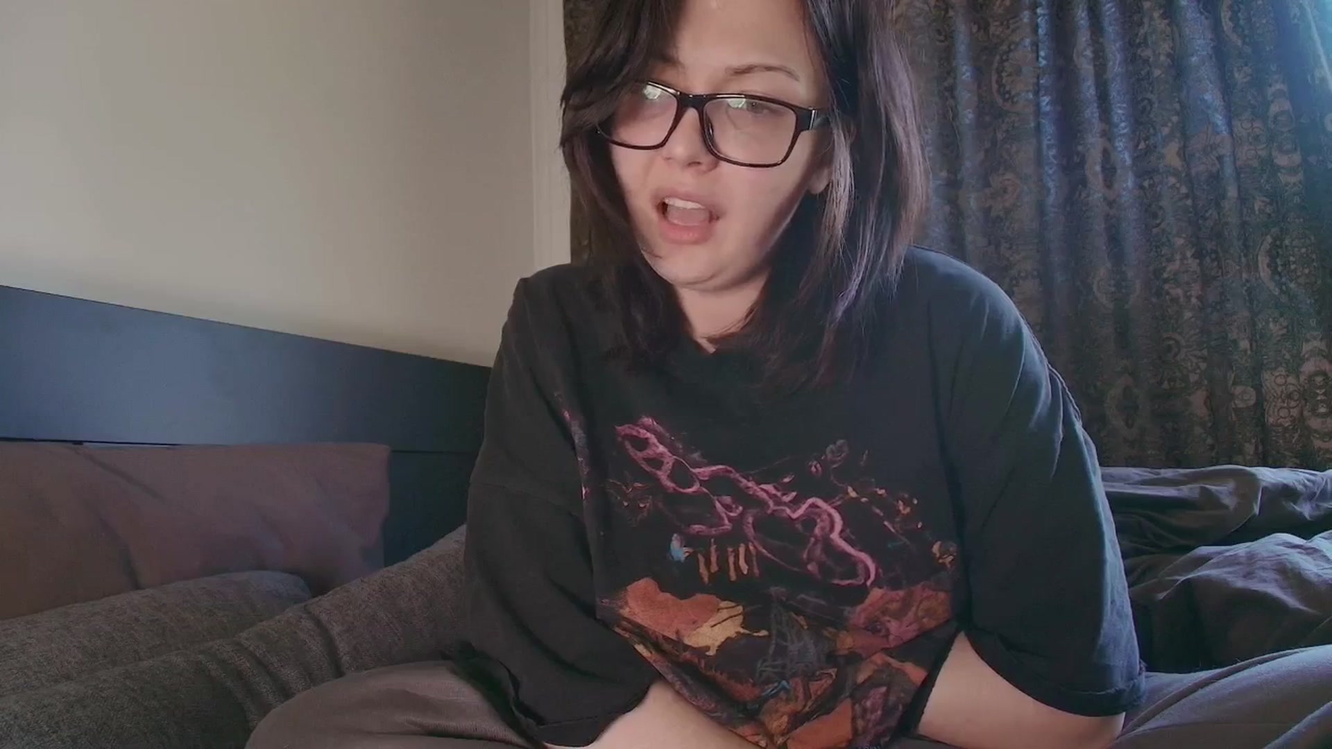 Gallery image thumbnail from RoomToAvoid's myfreecams stream on, 10/28/2025, 04:32 image 12 of 20
