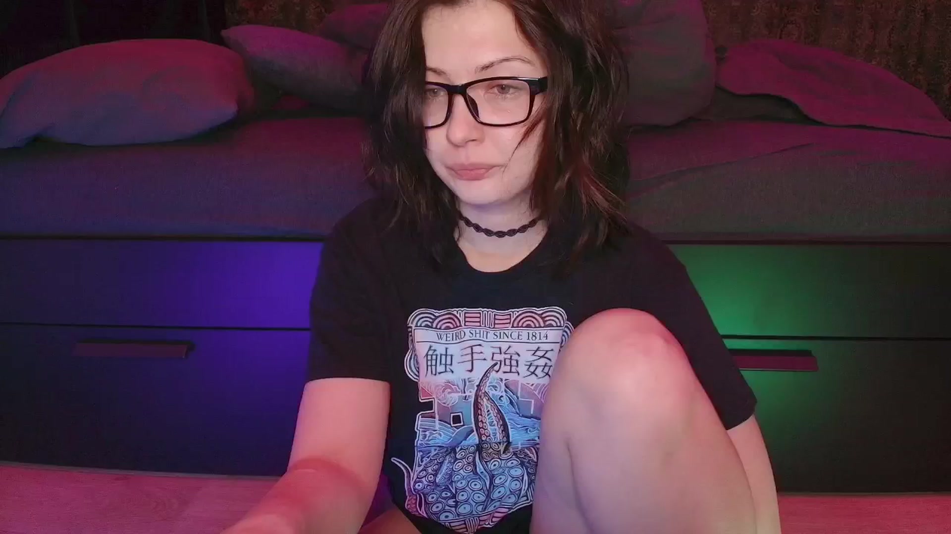 Gallery image thumbnail from RoomToAvoid's myfreecams stream on, 10/31/2025, 02:55 image 1 of 20