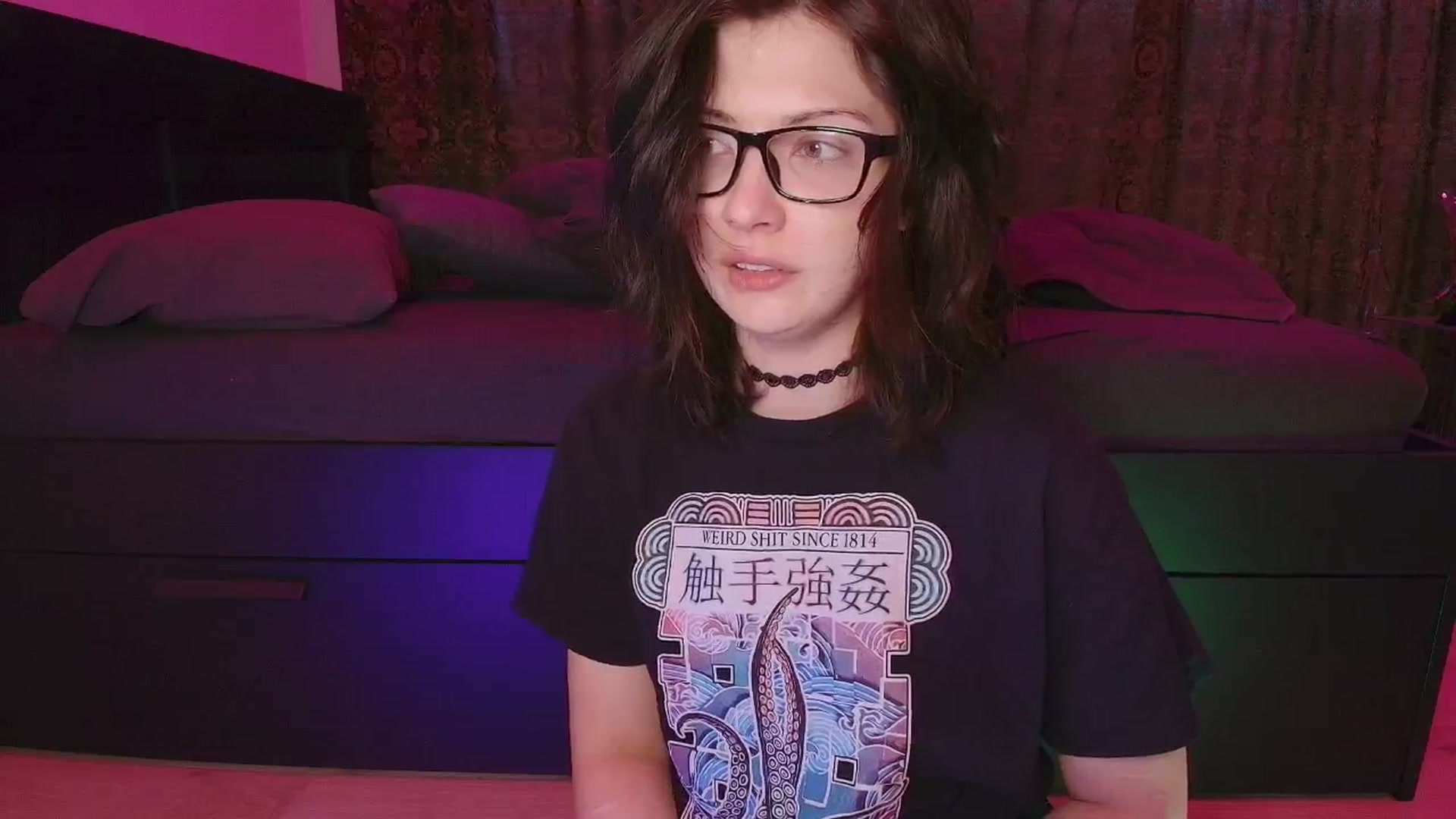 Gallery image thumbnail from RoomToAvoid's myfreecams stream on, 10/31/2025, 04:05 image 6 of 20