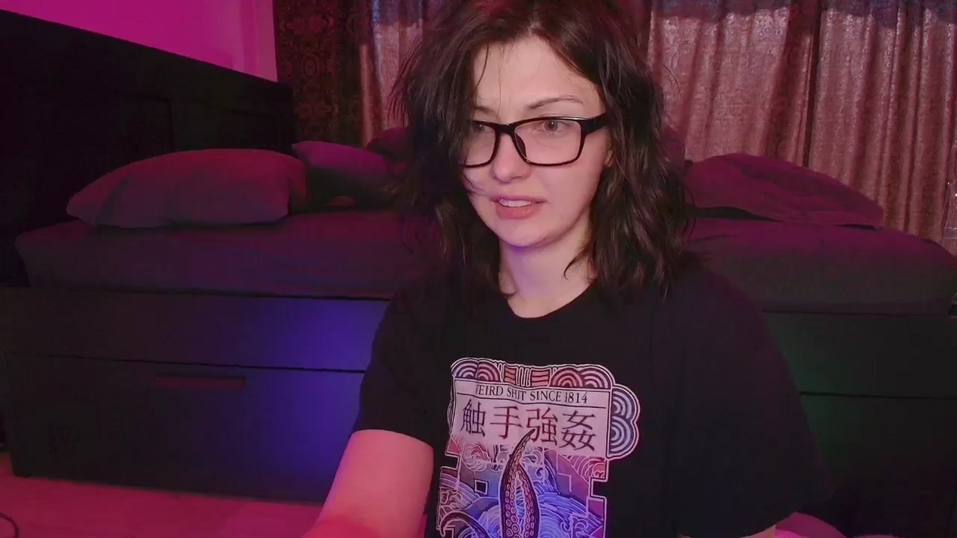Gallery image thumbnail from RoomToAvoid's myfreecams stream on, 10/31/2025, 04:44 image 19 of 20