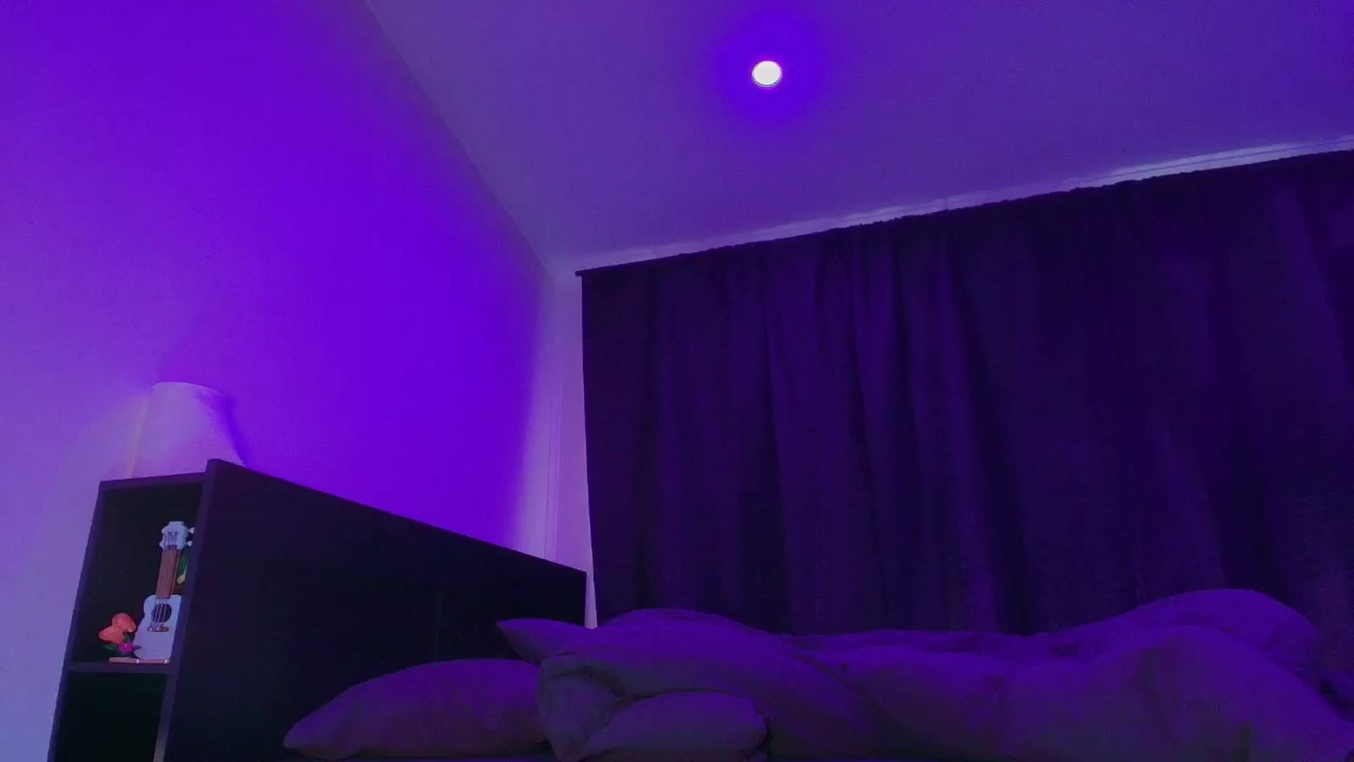 Gallery image thumbnail from RoomToAvoid's myfreecams stream on, 11/03/2025, 24:02 image 15 of 20